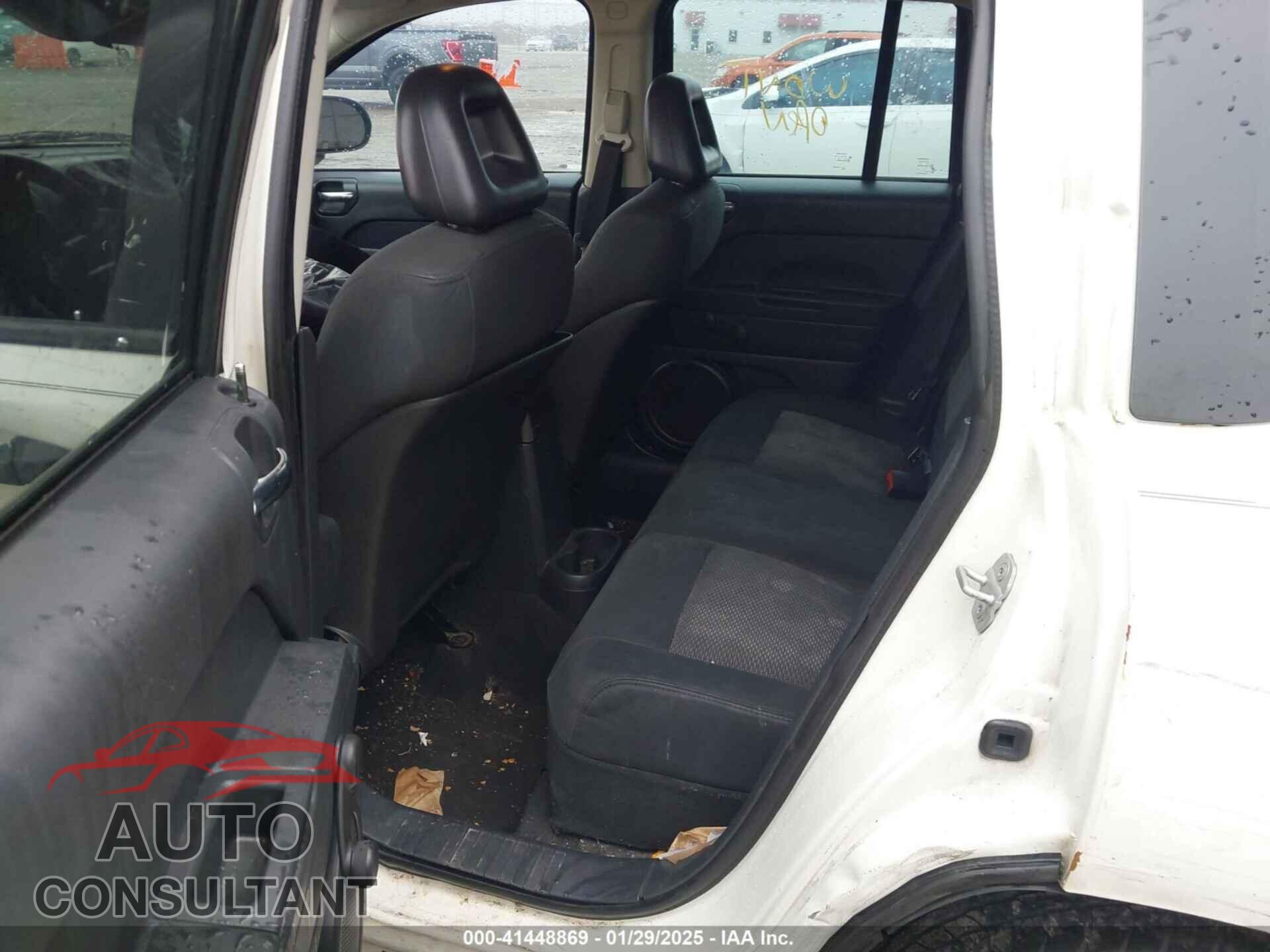 JEEP COMPASS 2009 - 1J4FT47B39D102943