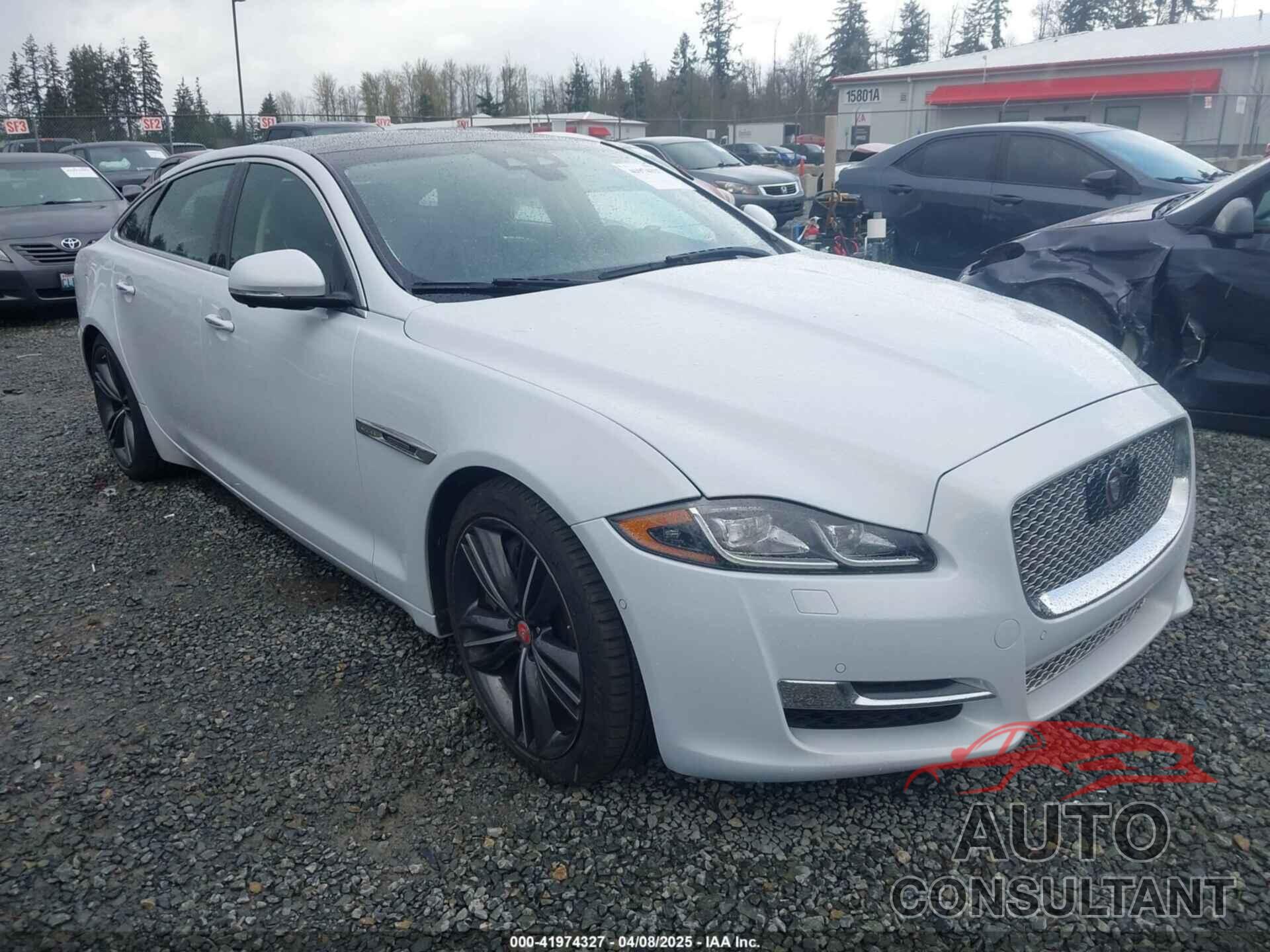 JAGUAR XJ 2019 - SAJWA2GE8KMW22279