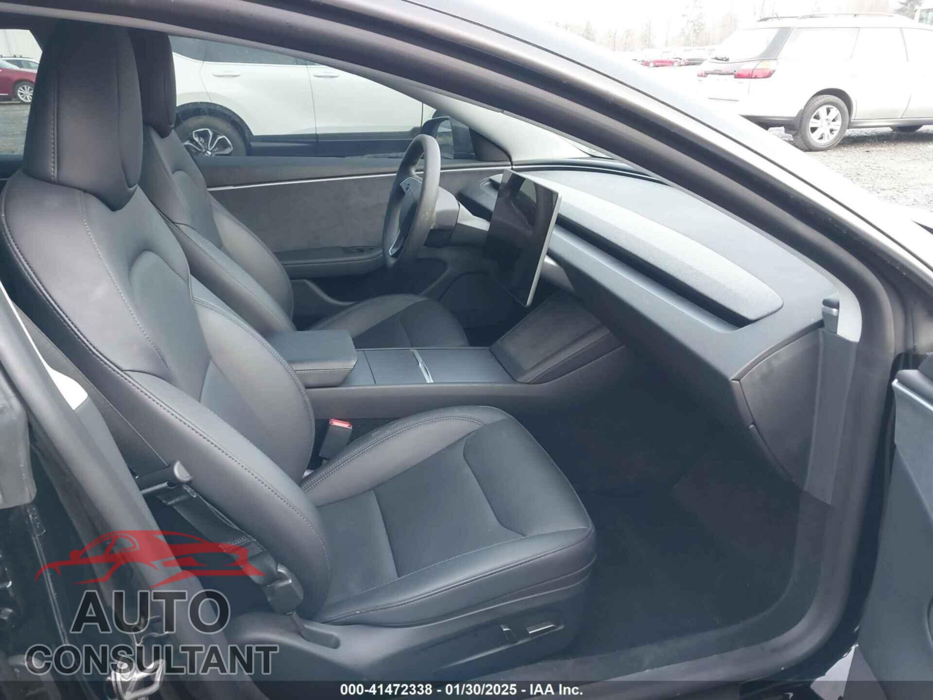 TESLA MODEL 3 2024 - 5YJ3E1EB3RF793632