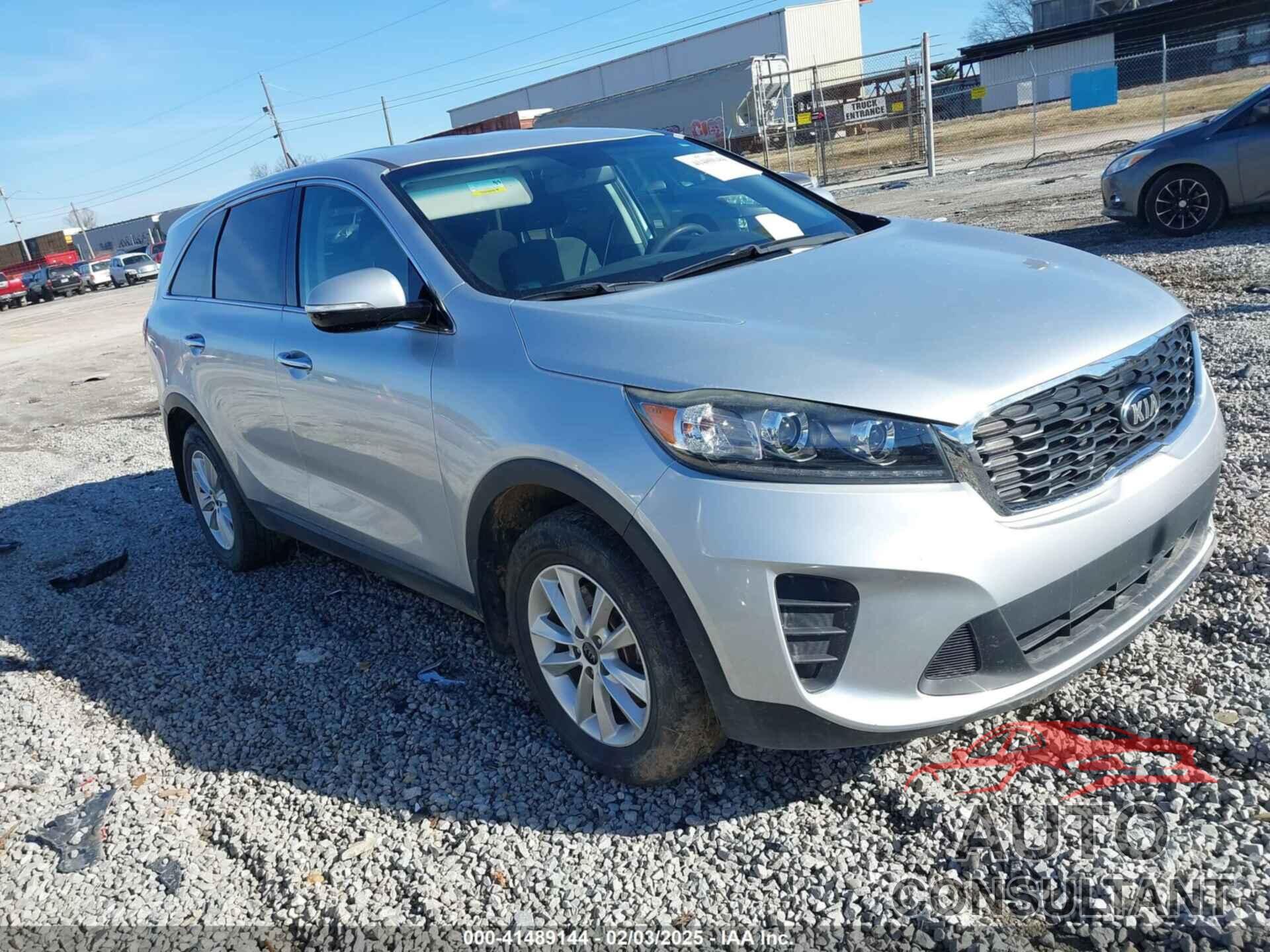 KIA SORENTO 2019 - 5XYPG4A36KG583391