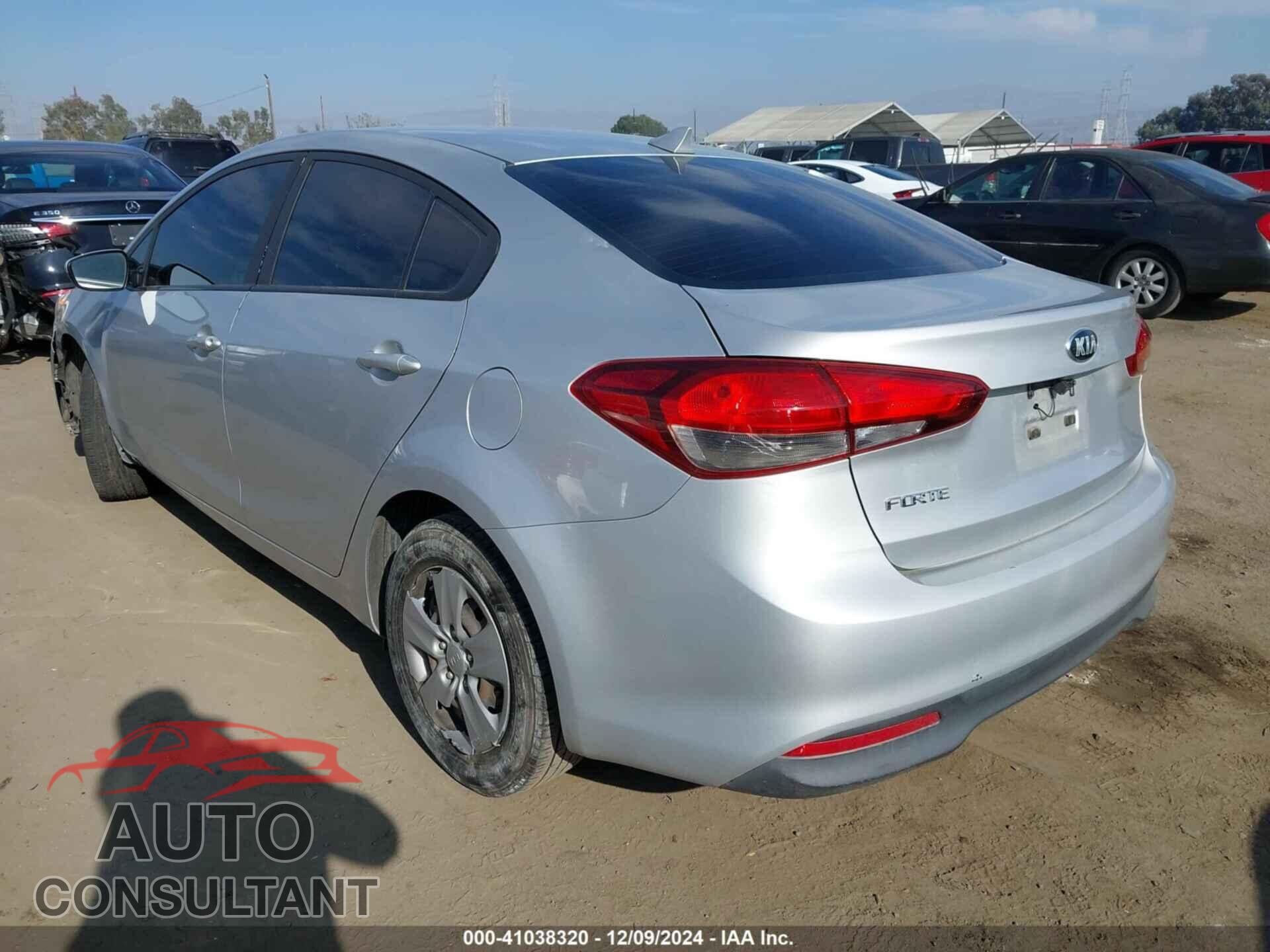 KIA FORTE 2017 - 3KPFK4A70HE026432
