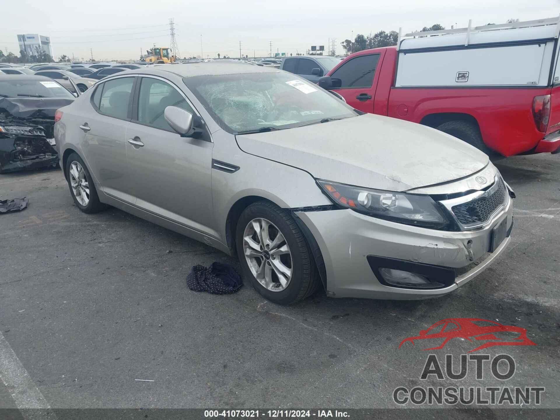 KIA OPTIMA 2011 - KNAGN4A74B5072664