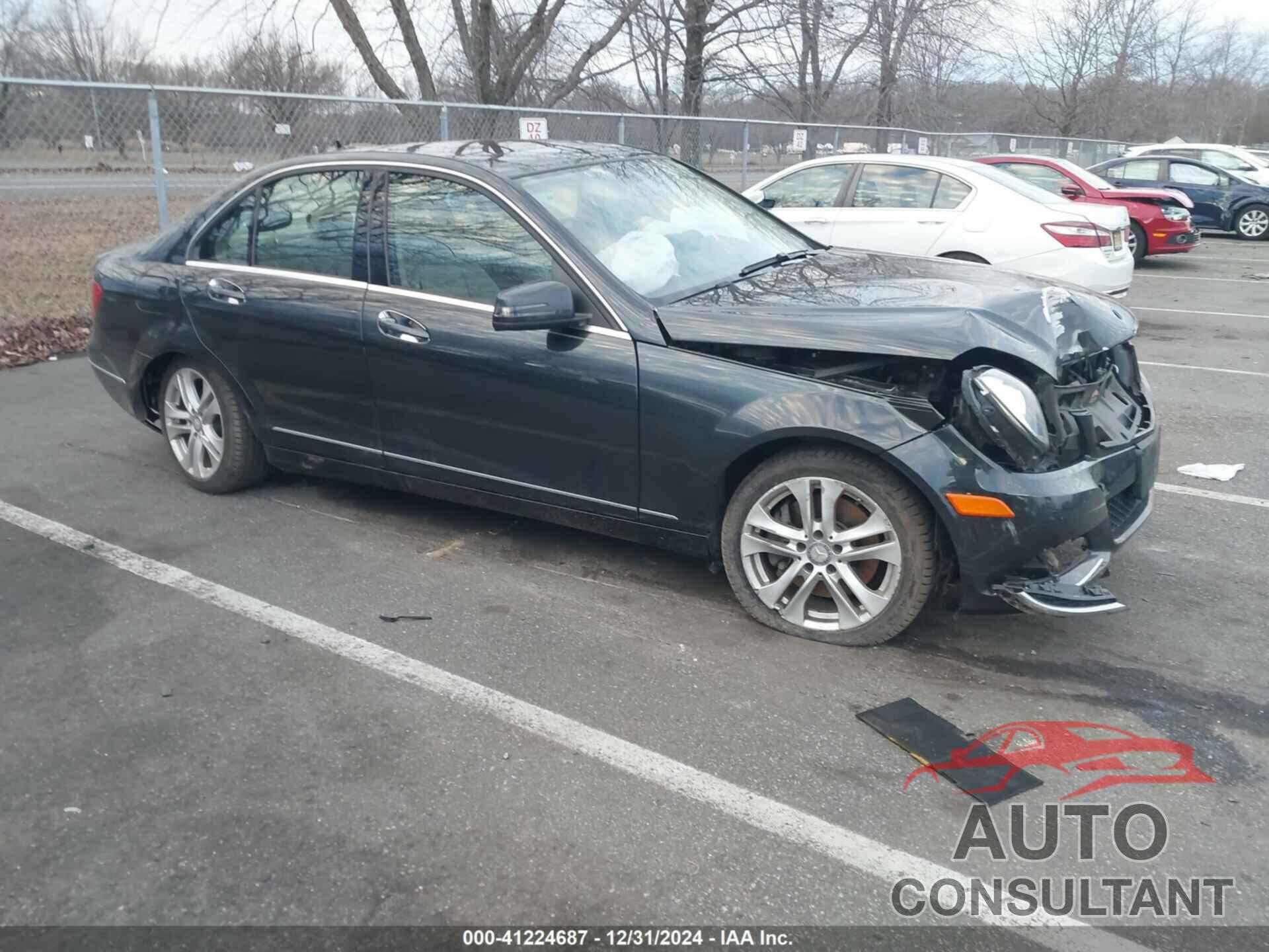MERCEDES-BENZ C 300 2014 - WDDGF8AB7EG186832