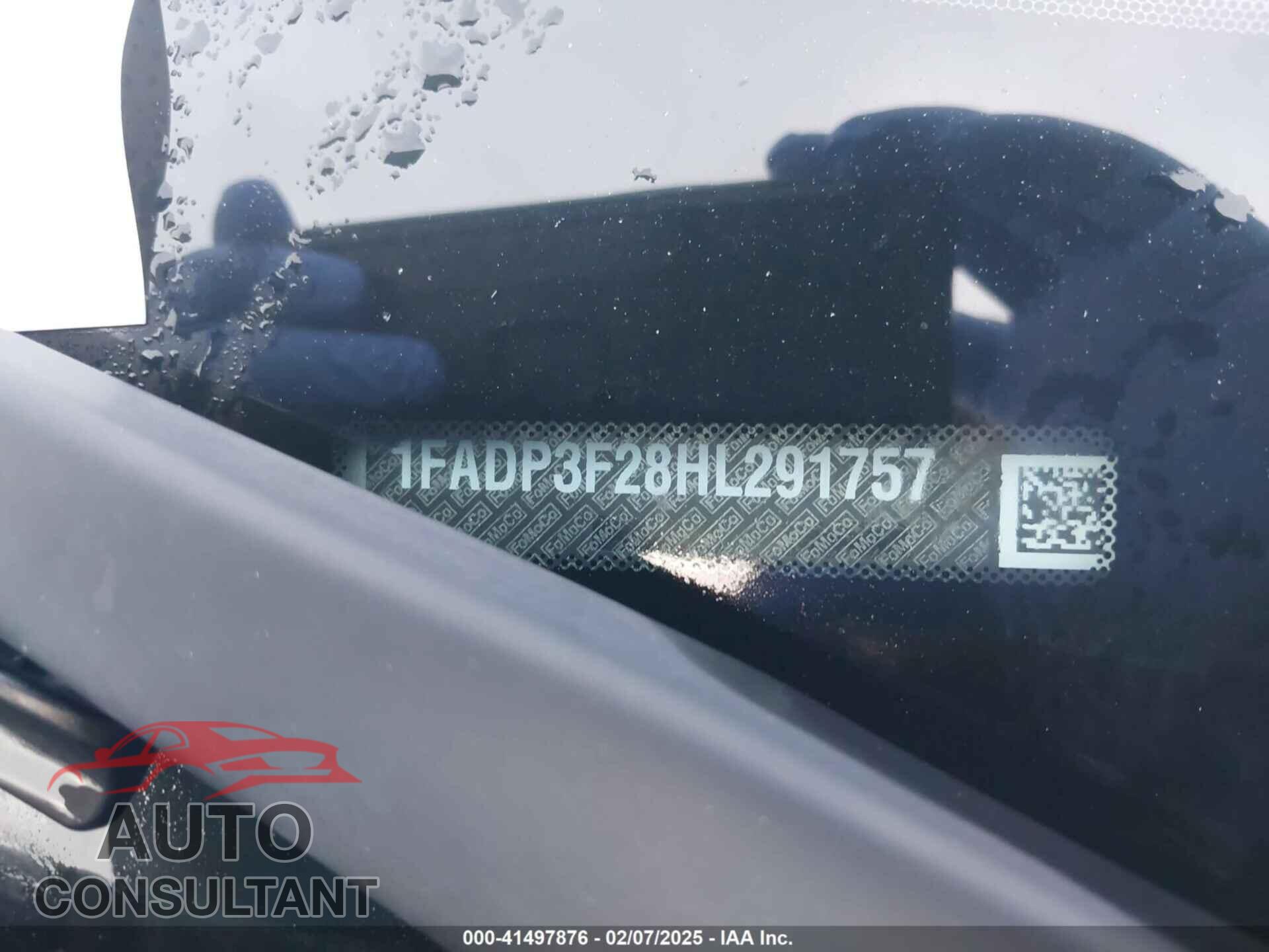 FORD FOCUS 2017 - 1FADP3F28HL291757