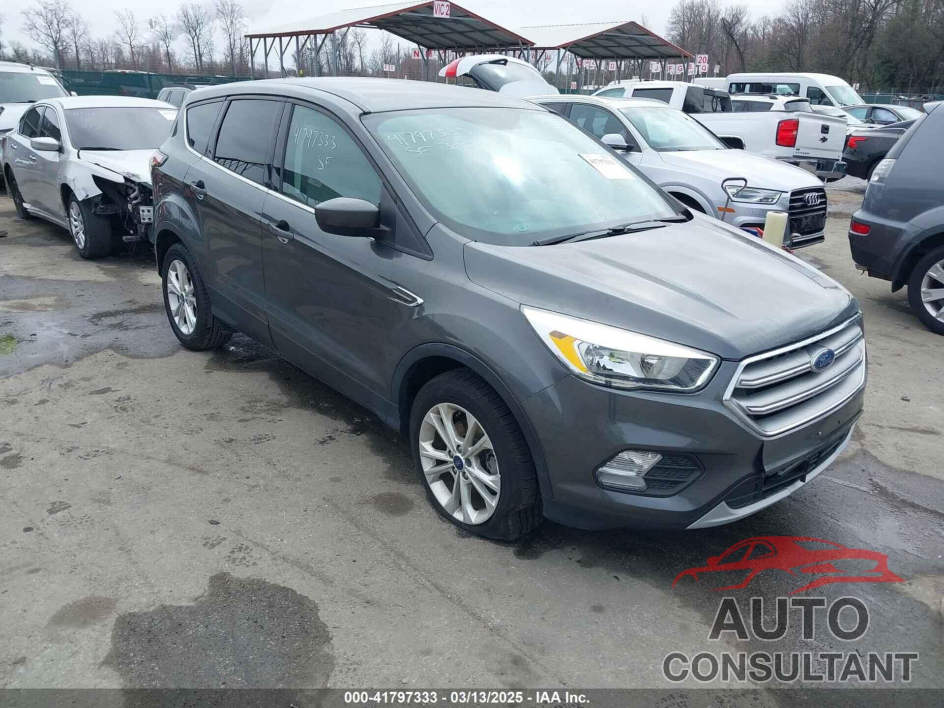 FORD ESCAPE 2017 - 1FMCU0GD7HUA98728