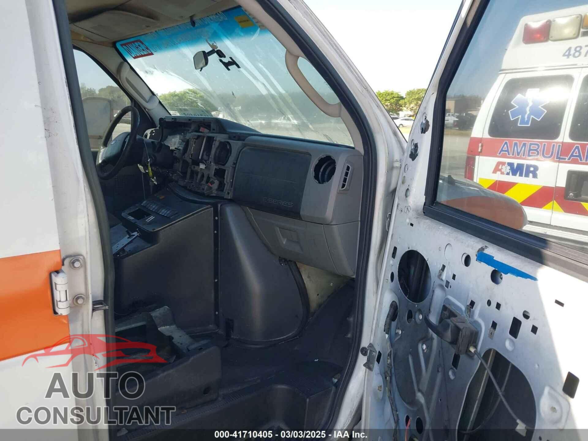 FORD E-350 SUPER DUTY 2009 - 1FDSS34PX9DA32550