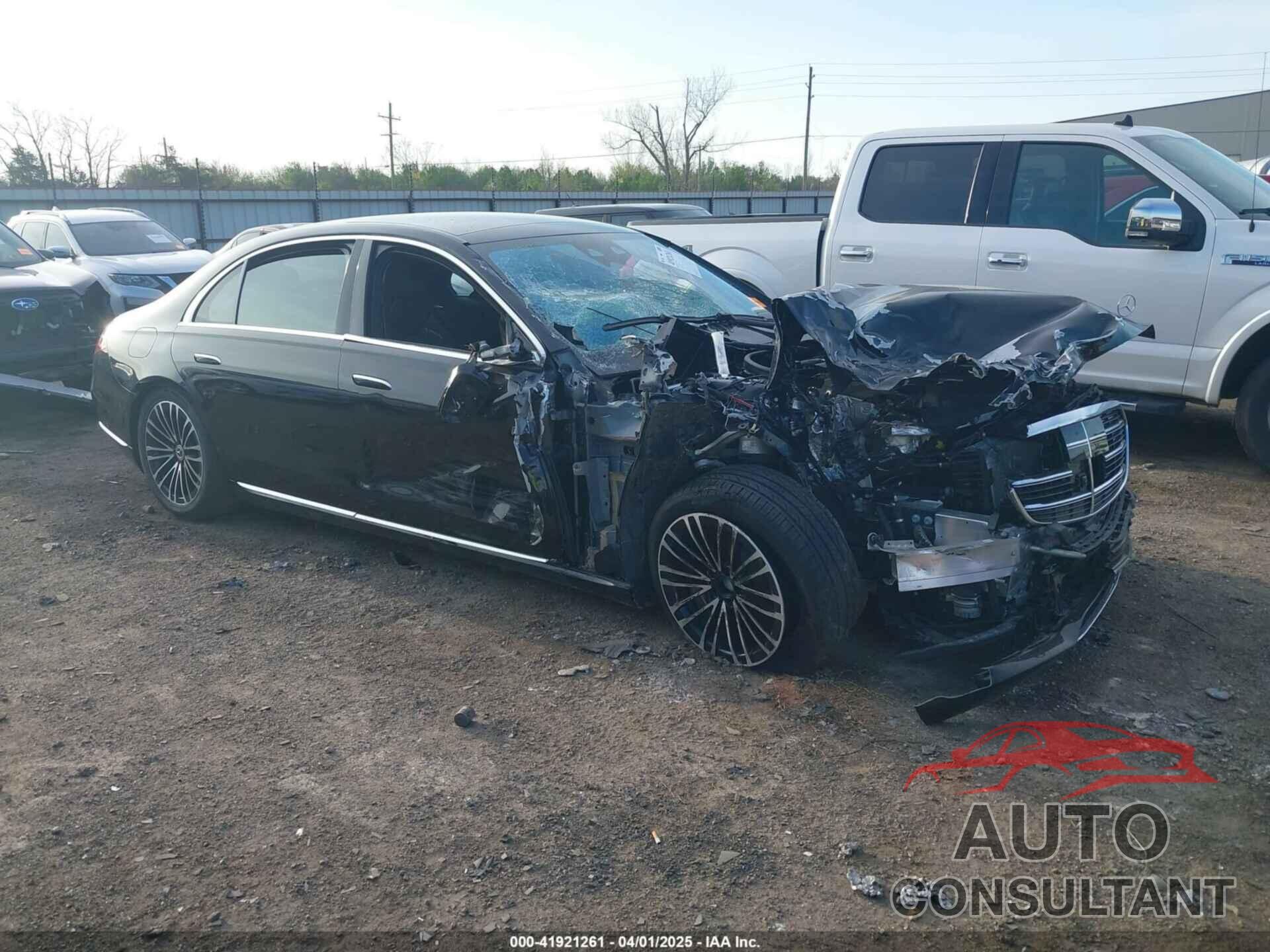 MERCEDES-BENZ S 580E 2024 - W1K6G6KB2RA261358