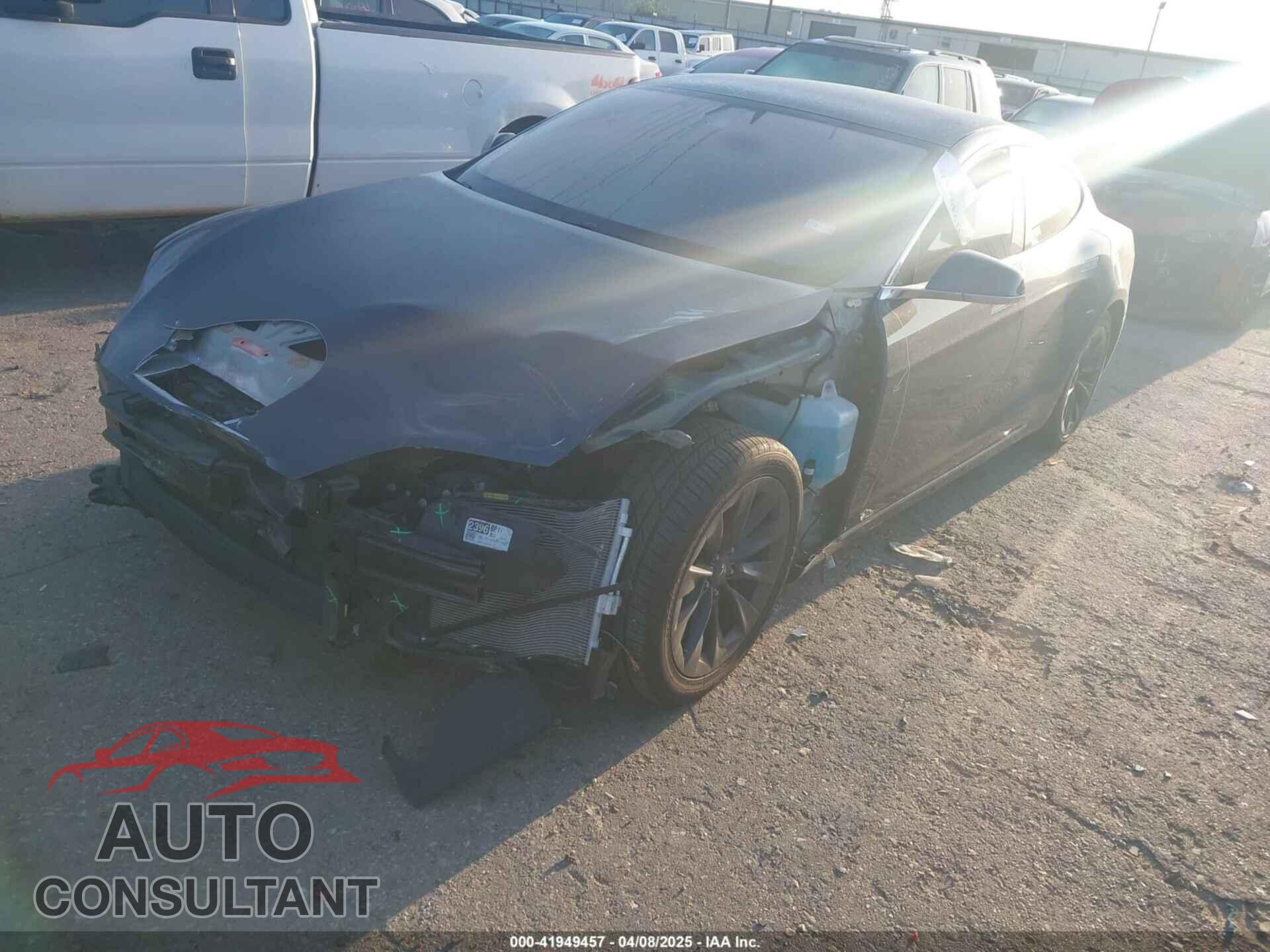 TESLA MODEL S 2017 - 5YJSA1E14HF228514