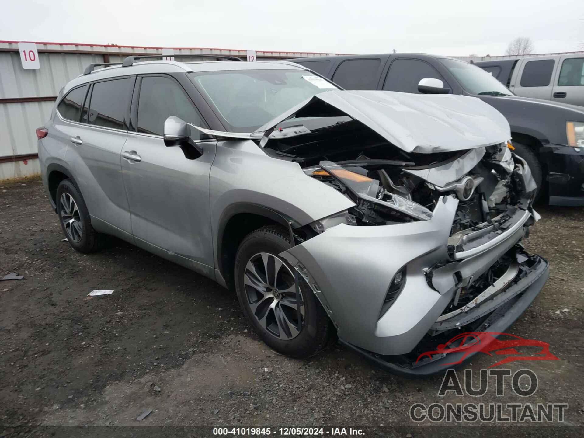 TOYOTA HIGHLANDER 2021 - 5TDGZRAH4MS043594