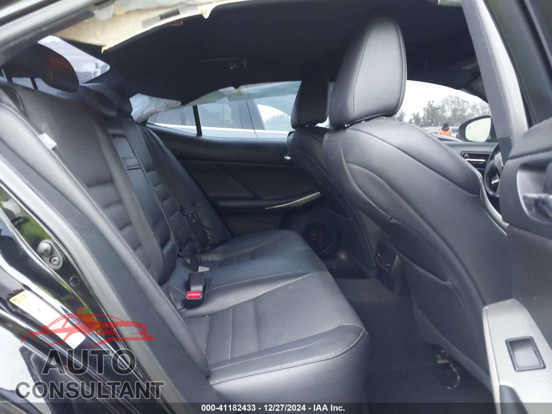 LEXUS IS 250 2015 - JTHBF1D28F5071658