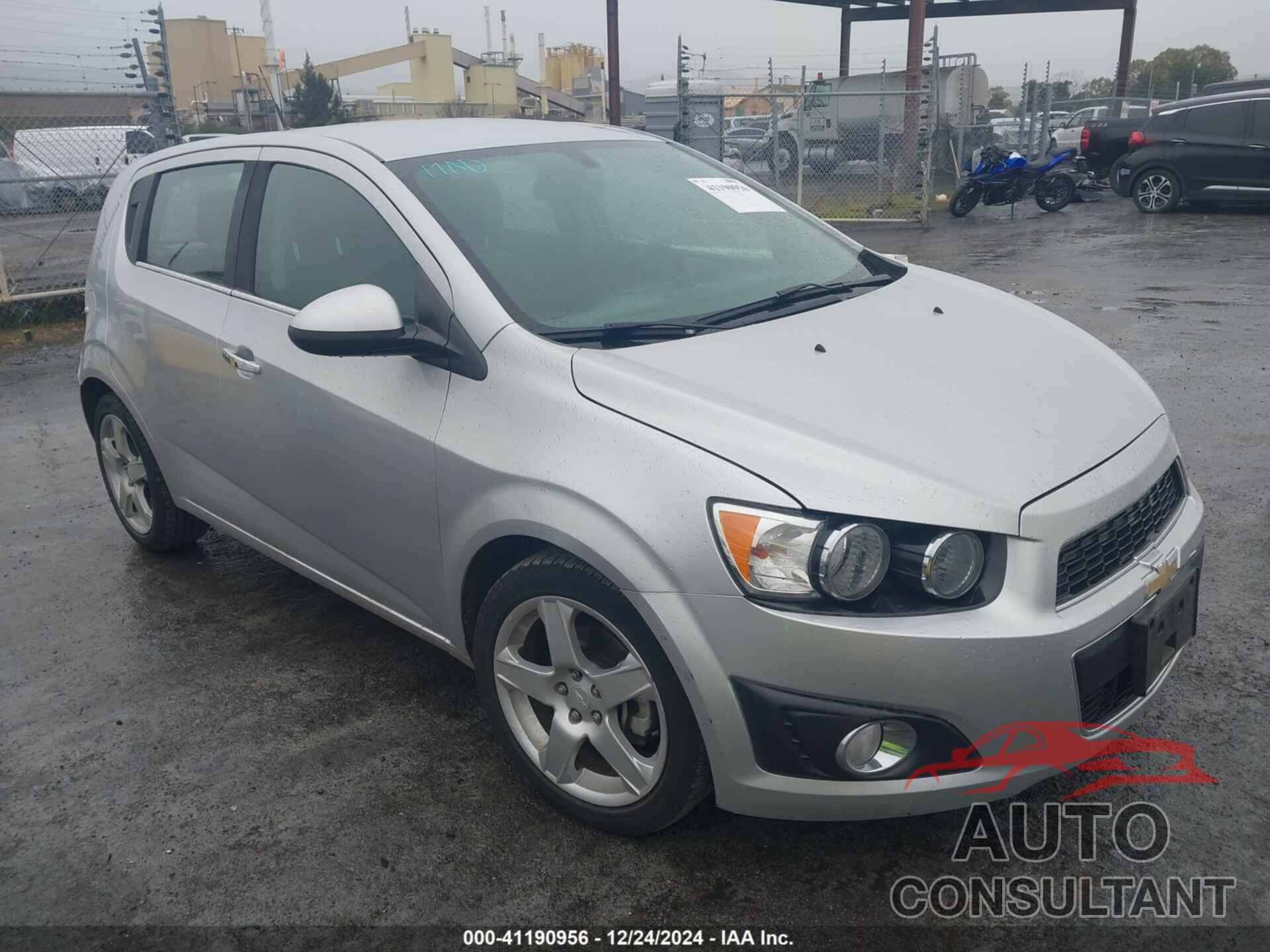CHEVROLET SONIC 2014 - 1G1JE6SBXE4207785