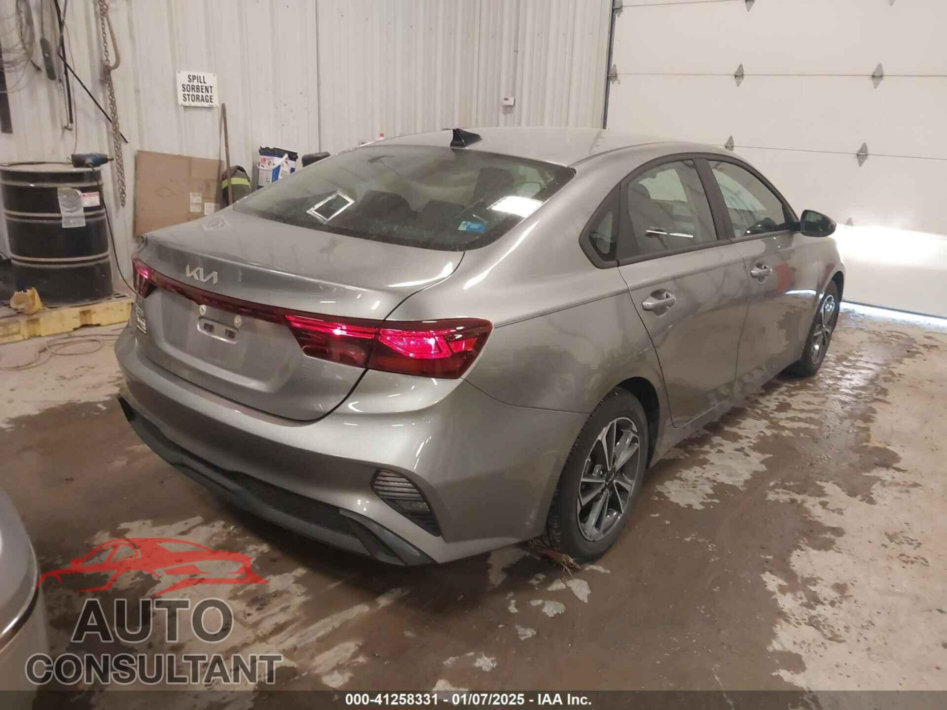 KIA FORTE 2023 - 3KPF24AD2PE627894
