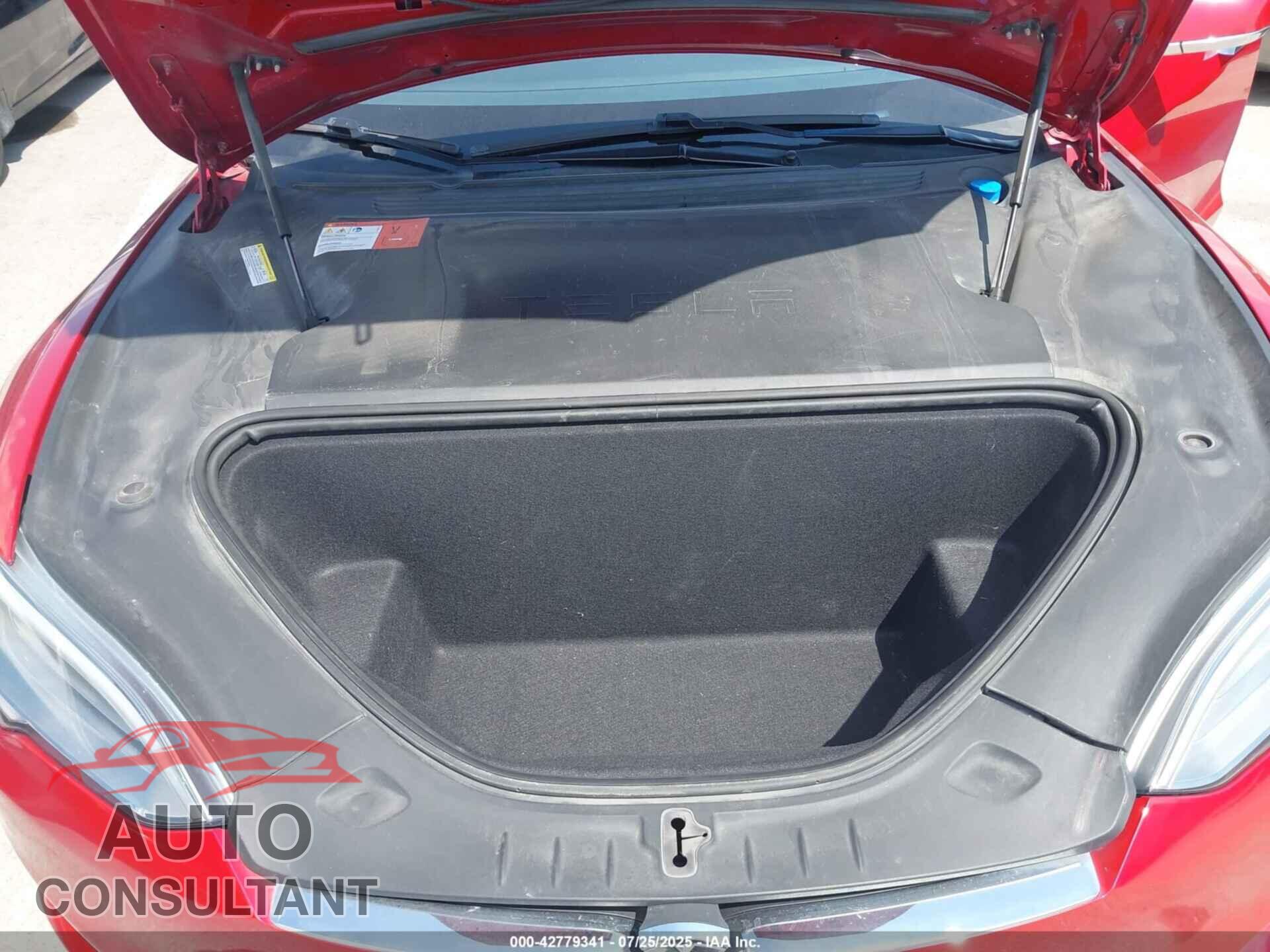 TESLA MODEL S 2016 - 5YJSA1E26GF168940