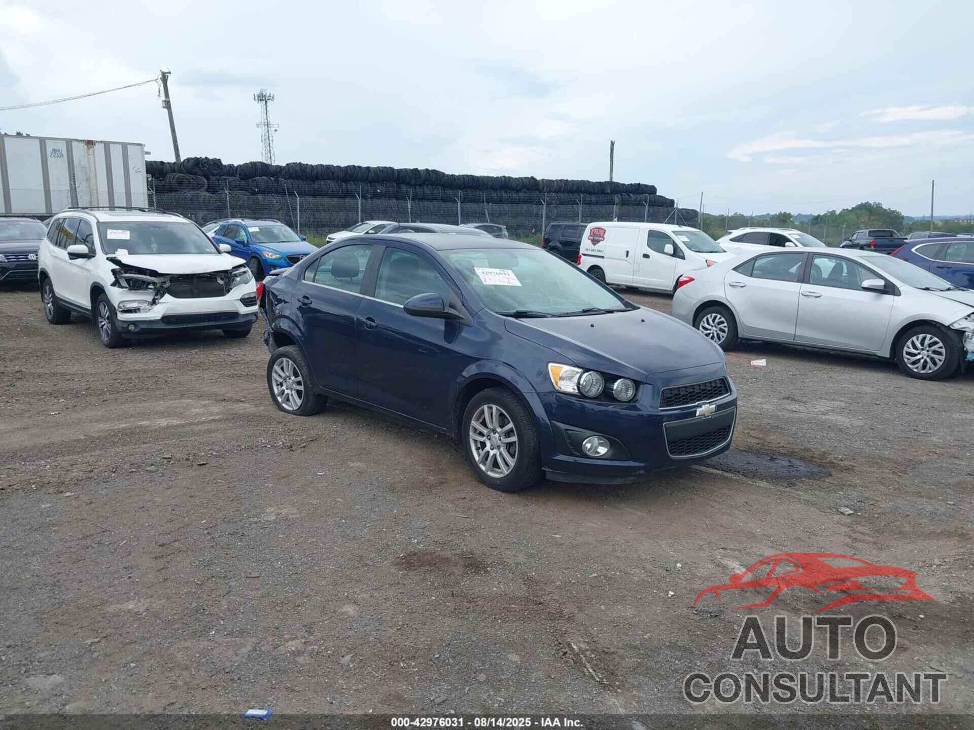 CHEVROLET SONIC 2016 - 1G1JC5SH0G4101711