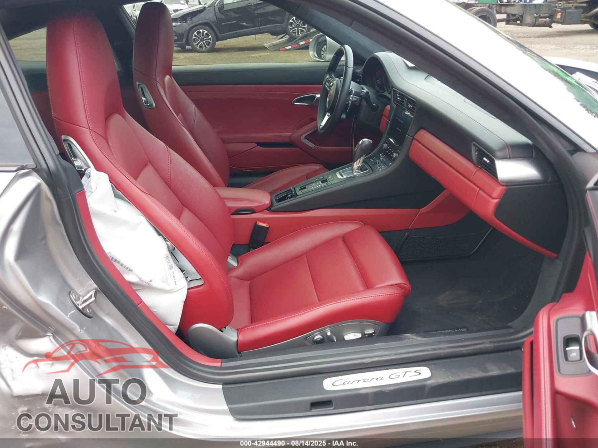 PORSCHE 911 2017 - WP0AB2A95HS124952