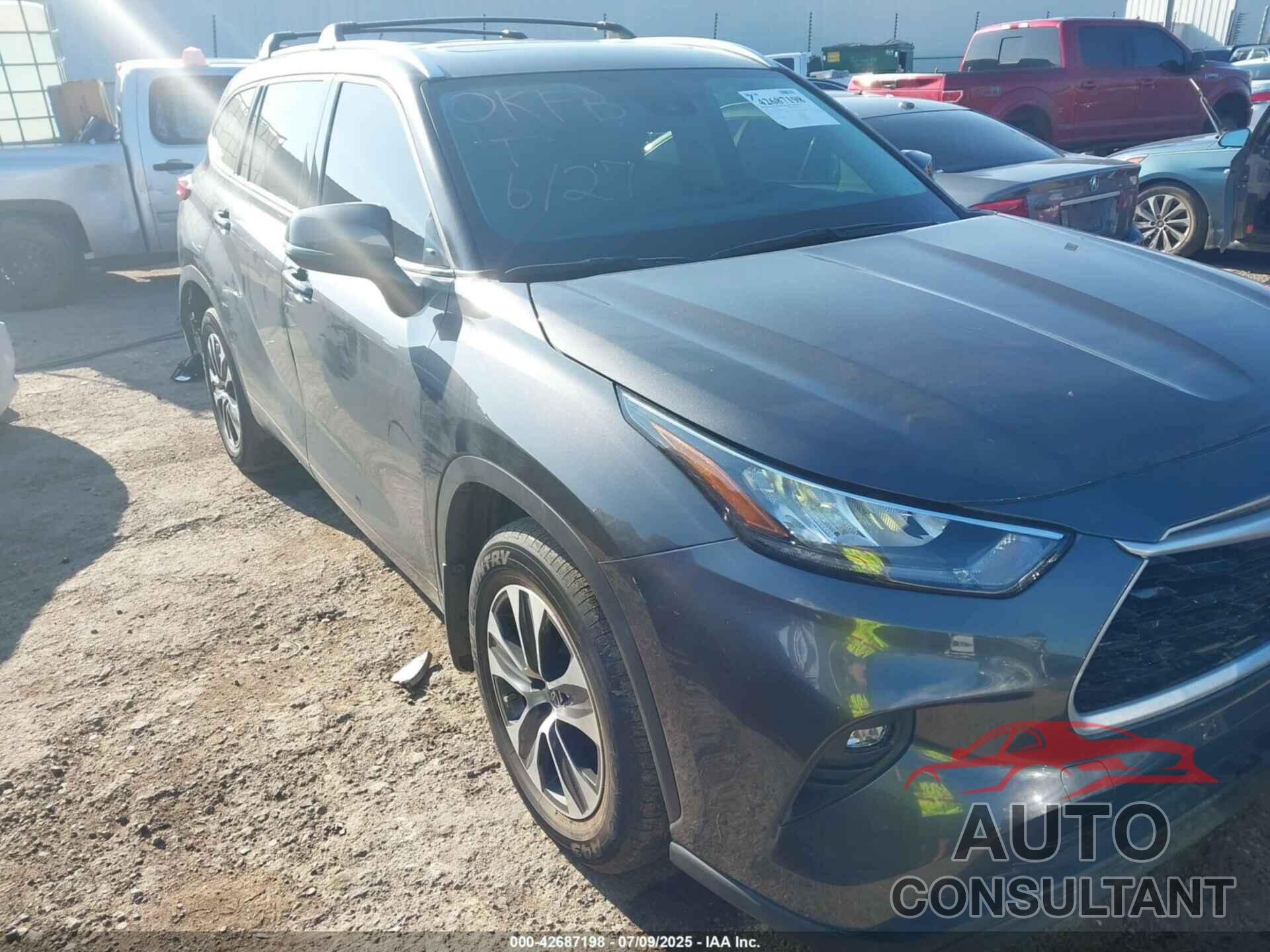 TOYOTA HIGHLANDER 2020 - 5TDGZRAH7LSS04754