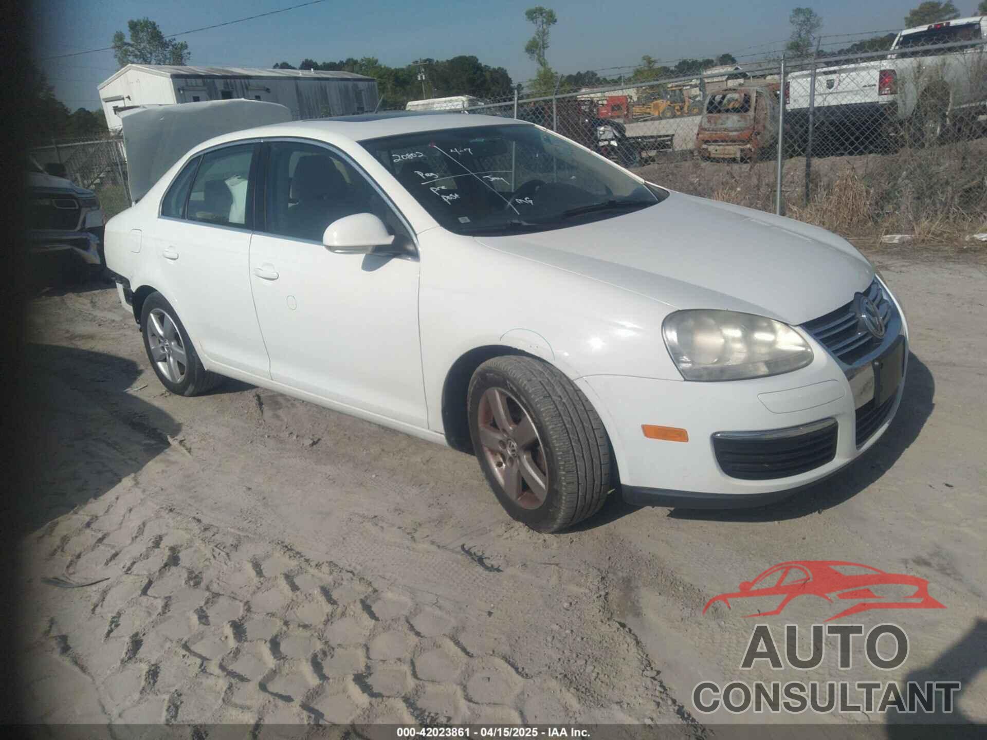 VOLKSWAGEN JETTA 2009 - 3VWRM71K99M127275
