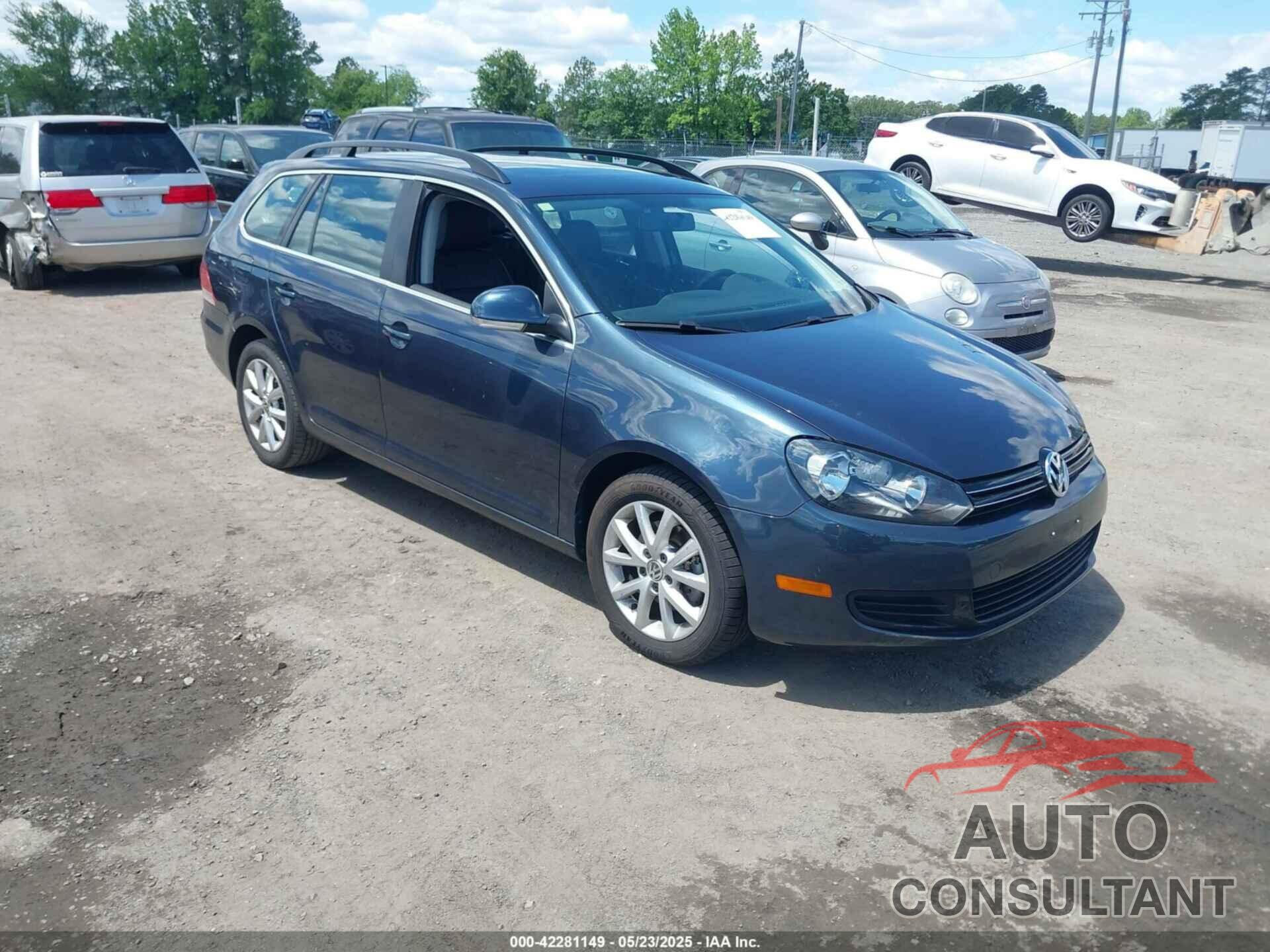 VOLKSWAGEN JETTA 2010 - 3VWTX7AJ2AM613550
