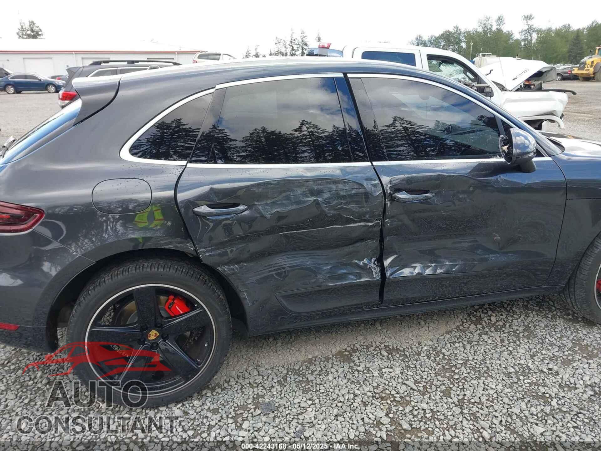 PORSCHE MACAN 2017 - WP1AF2A54HLB61081
