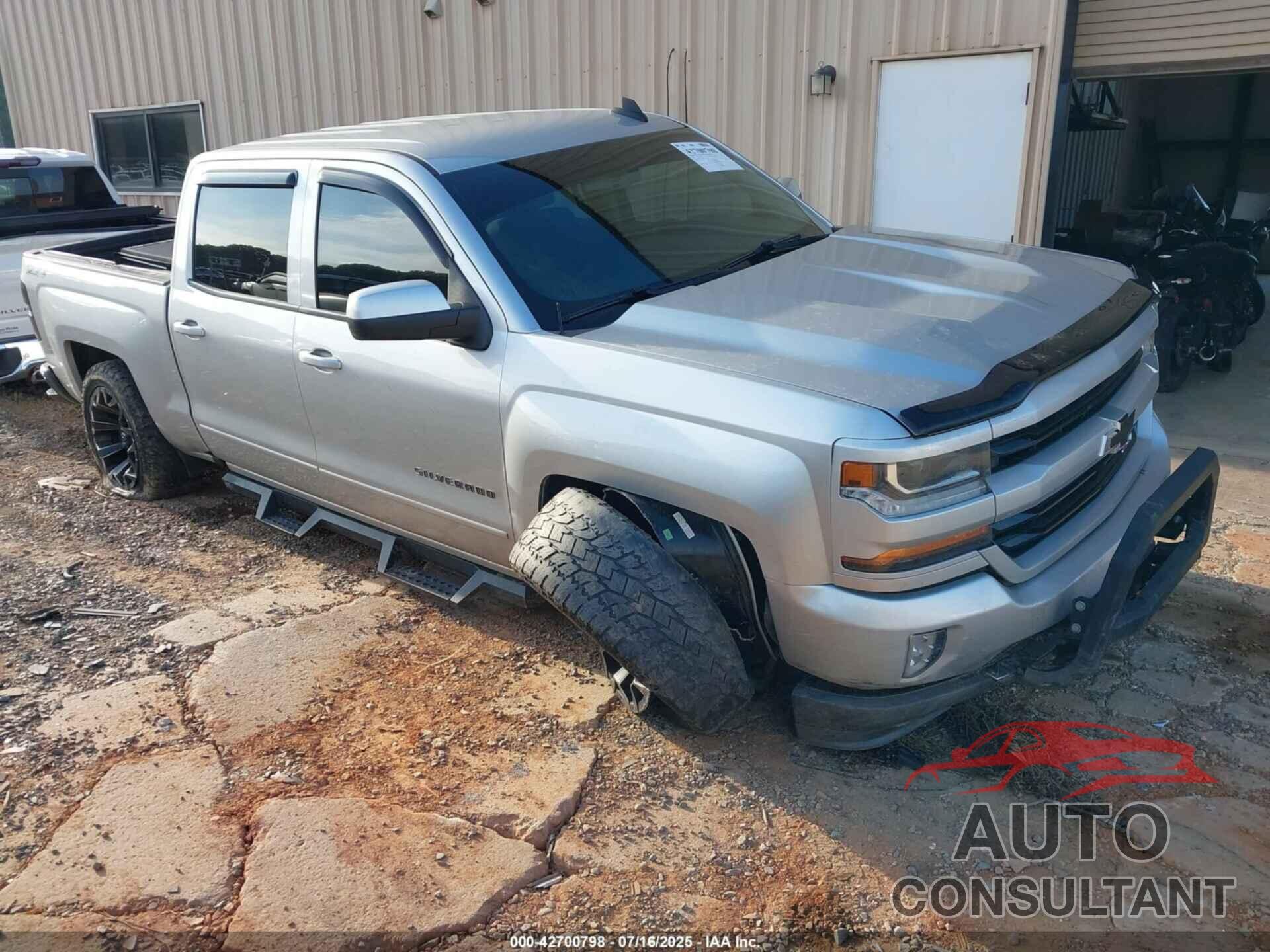 CHEVROLET SILVERADO 1500 2018 - 3GCUKRECXJG217636