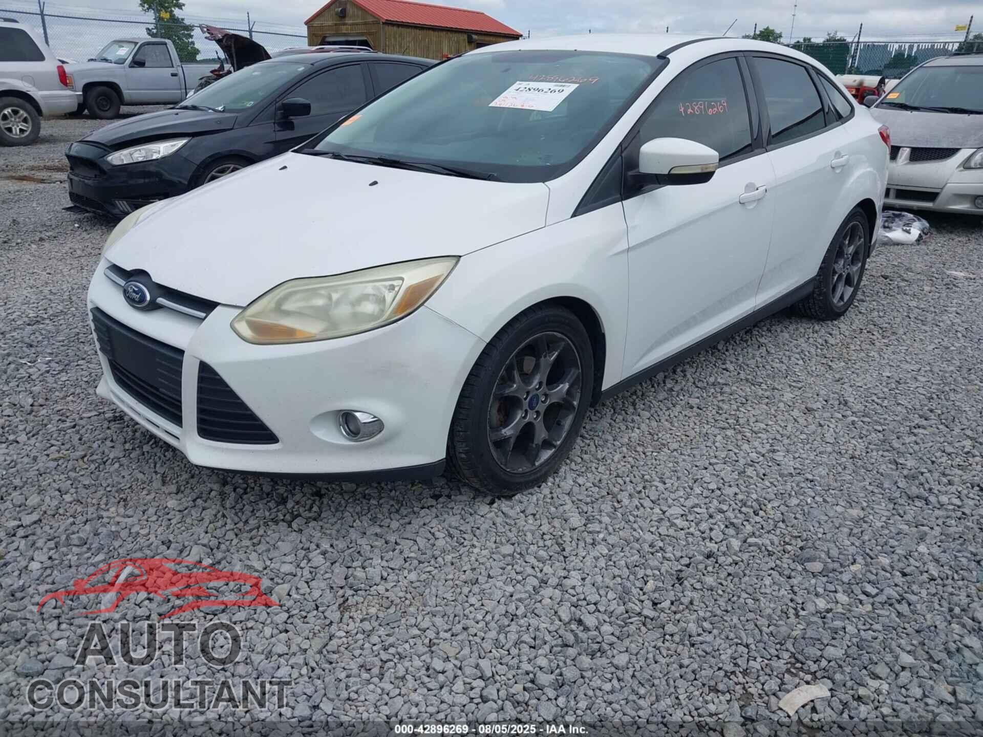 FORD FOCUS 2014 - 1FADP3F2XEL165119