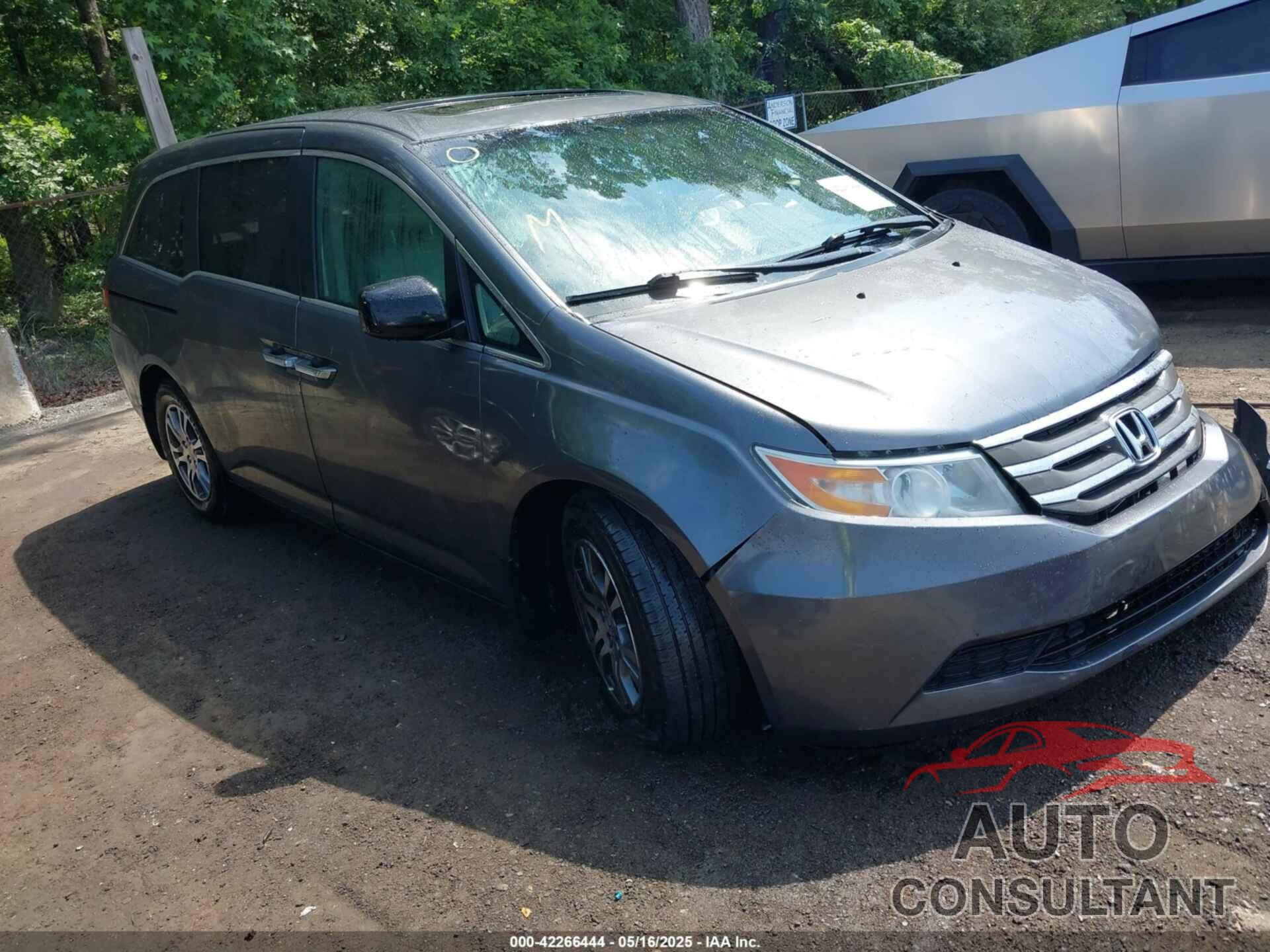 HONDA ODYSSEY 2013 - 5FNRL5H67DB018622