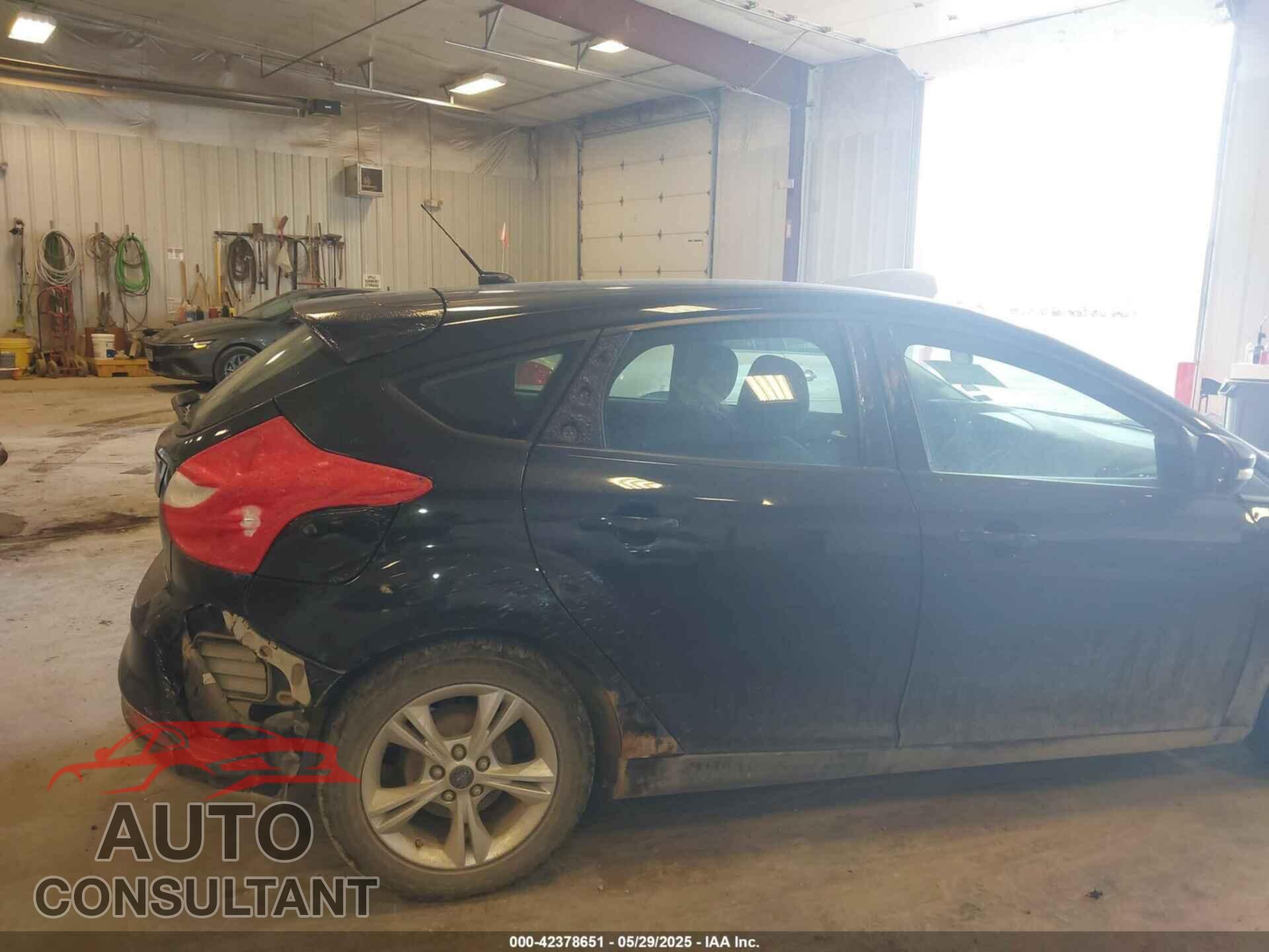 FORD FOCUS 2014 - 1FADP3K2XEL161030