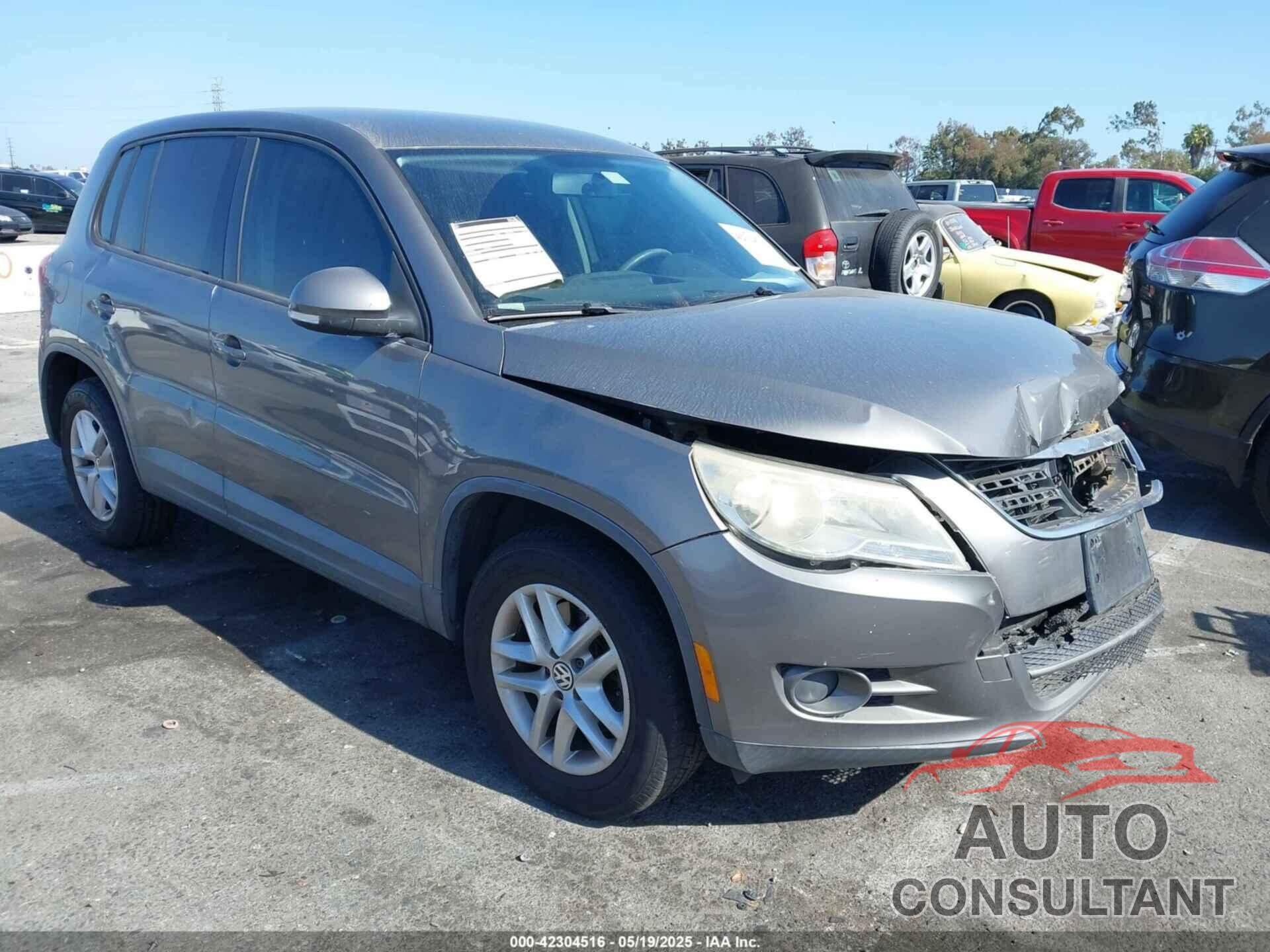 VOLKSWAGEN TIGUAN 2011 - WVGAV7AX2BW500537