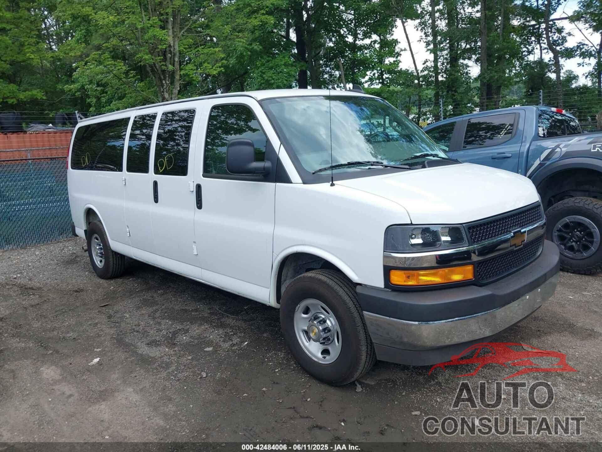 CHEVROLET EXPRESS PASSENGER 2025 - 1GAZGPF72S1152397