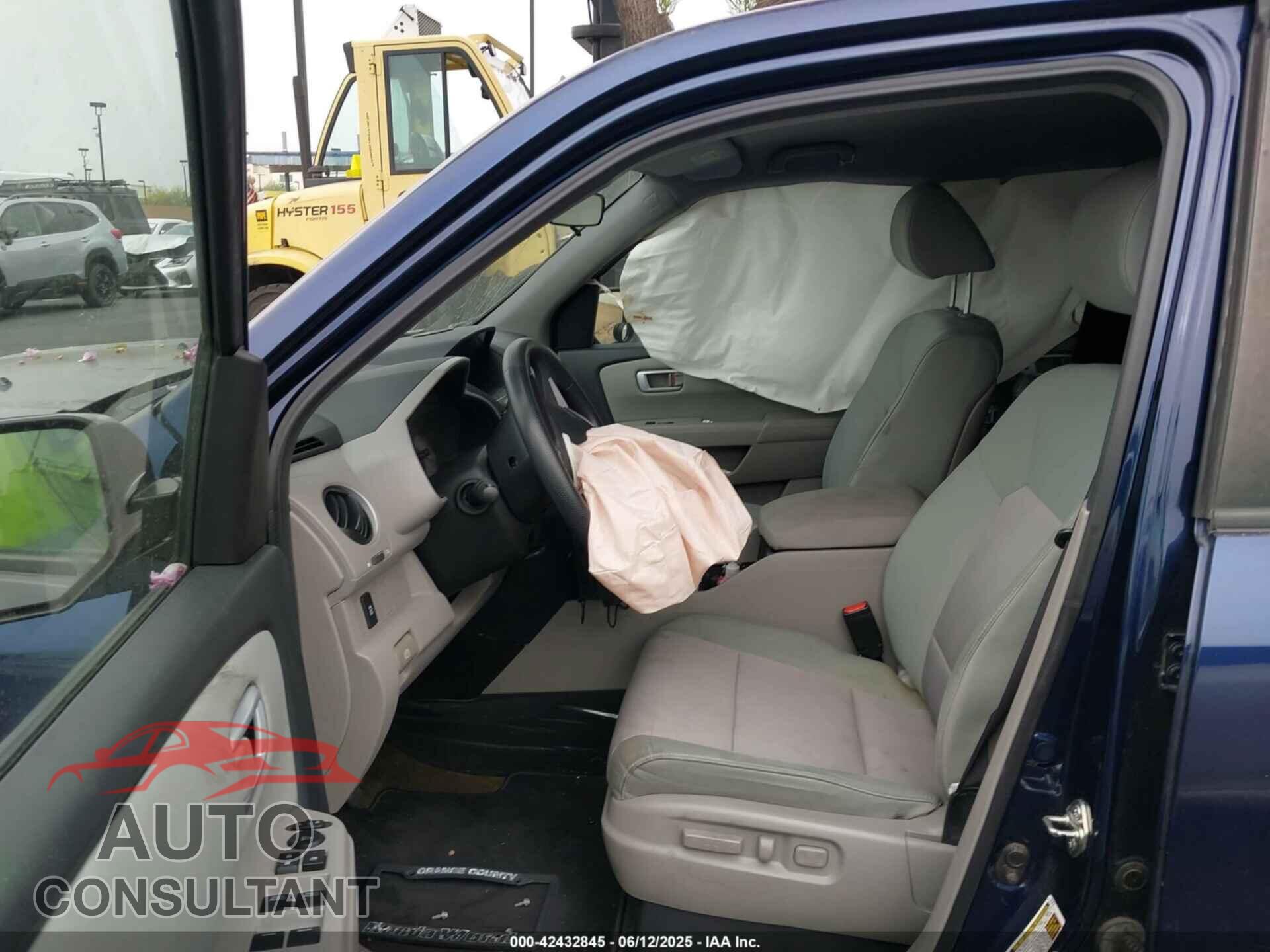 HONDA PILOT 2015 - 5FNYF4H41FB043997