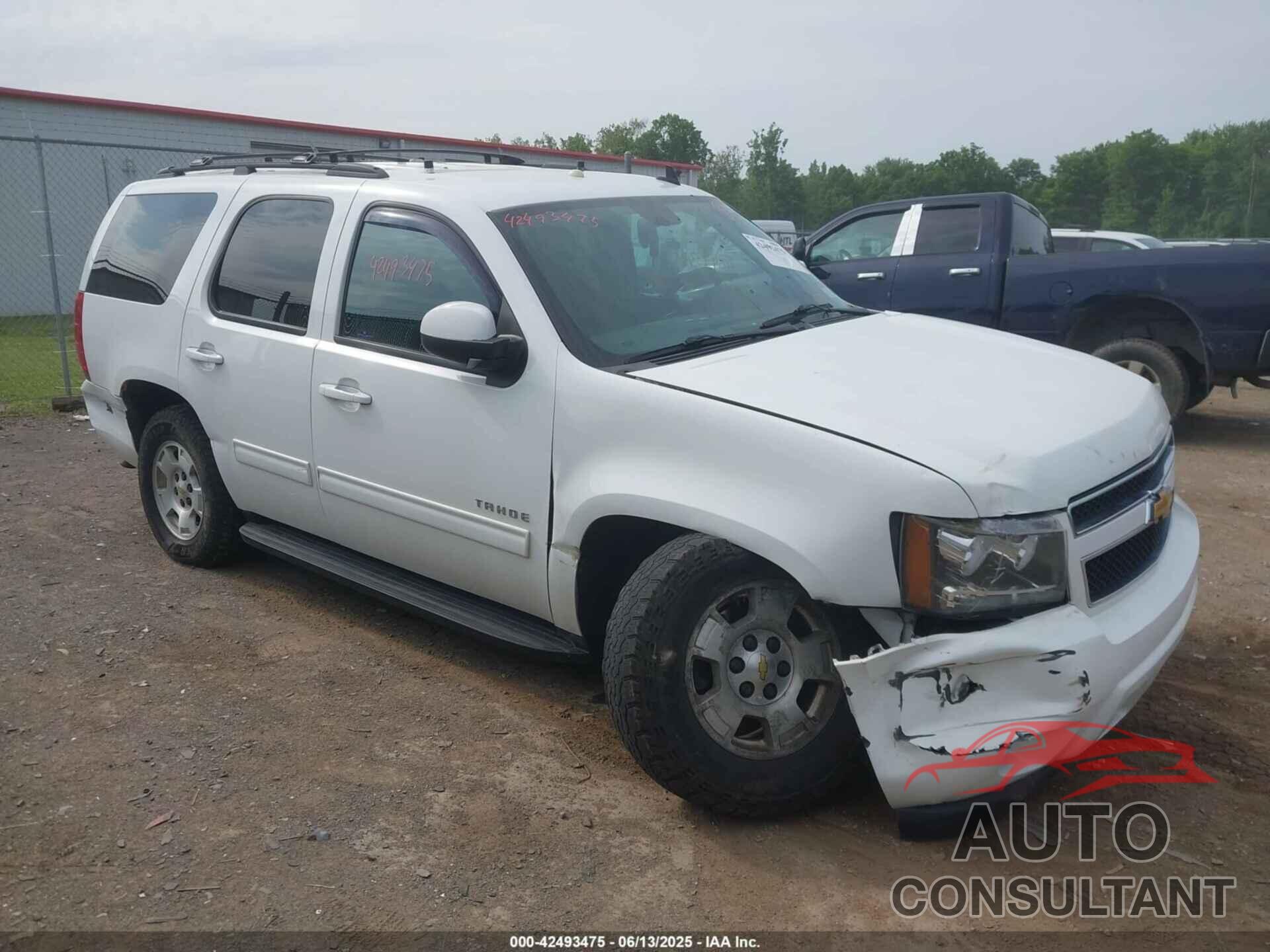 CHEVROLET TAHOE 2013 - 1GNSKAE08DR282107