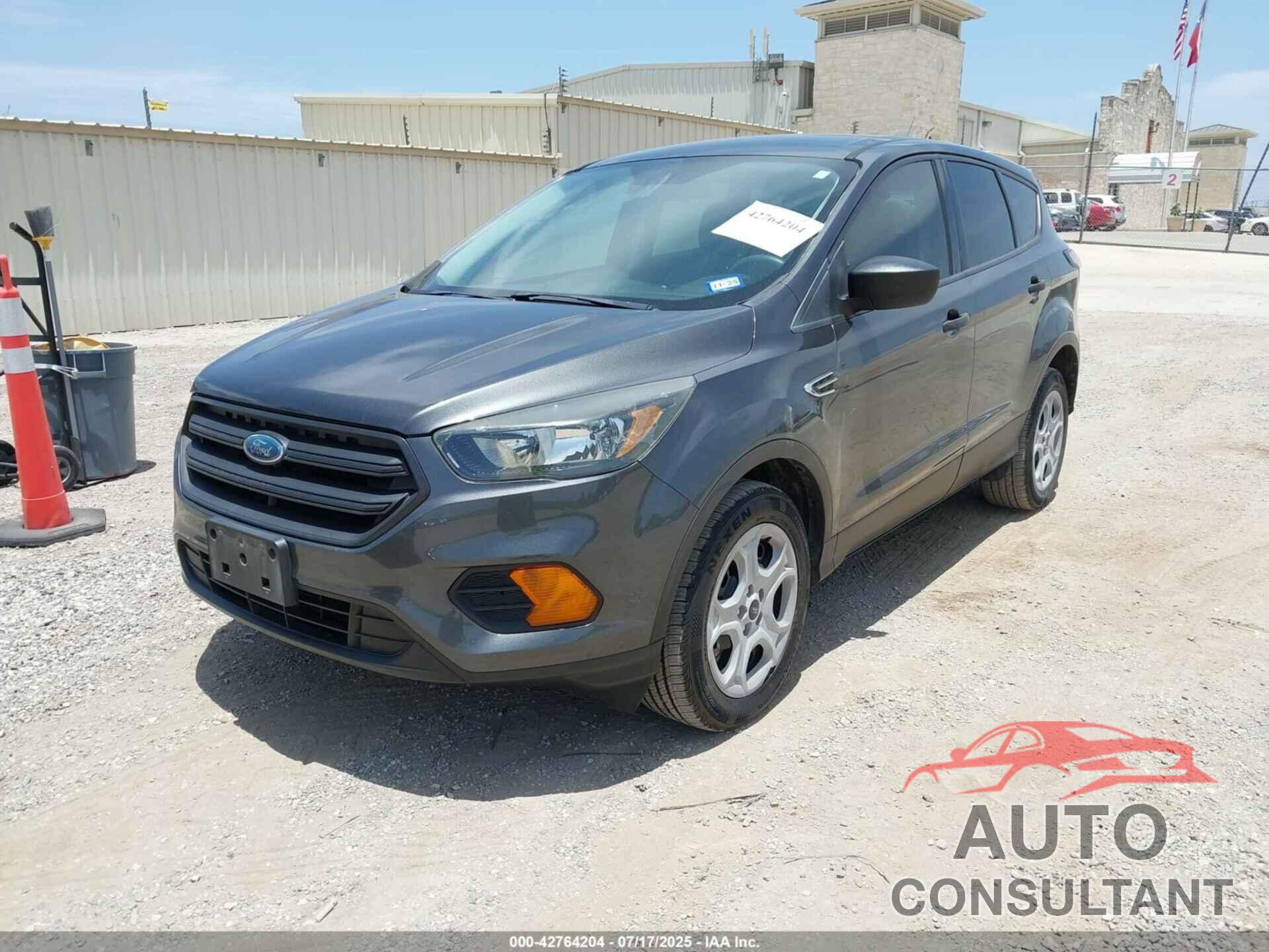 FORD ESCAPE 2018 - 1FMCU0F77JUC69933