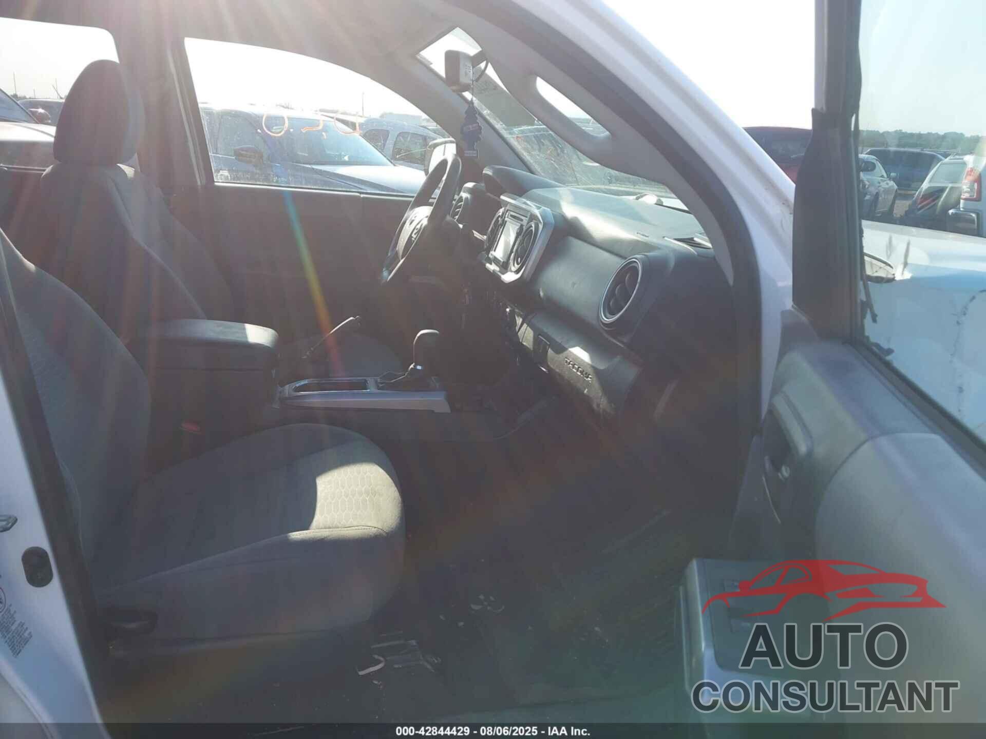 TOYOTA TACOMA 2016 - 3TMDZ5BN1GM003056