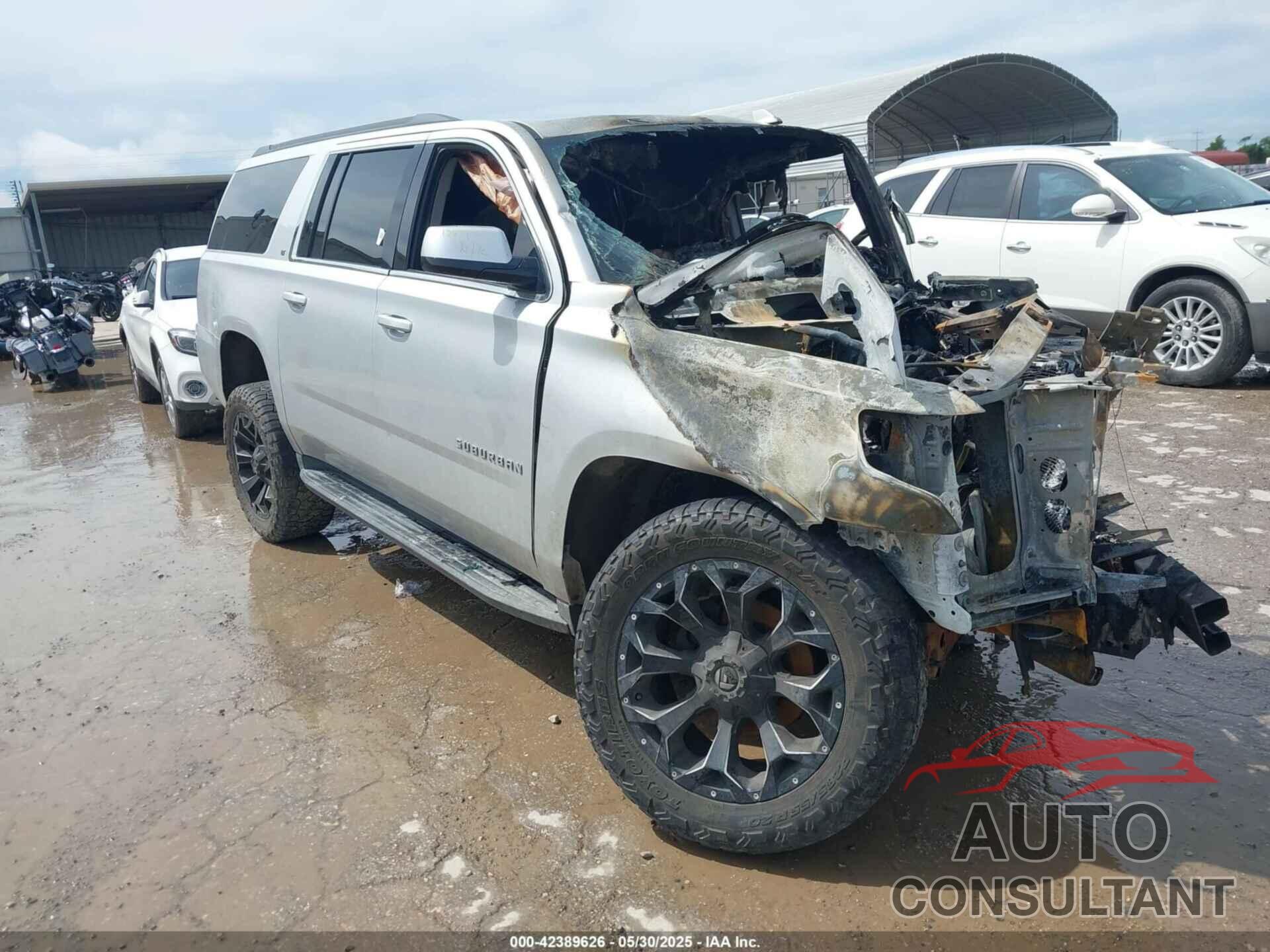 CHEVROLET SUBURBAN 2017 - 1GNSKHKC3HR111469
