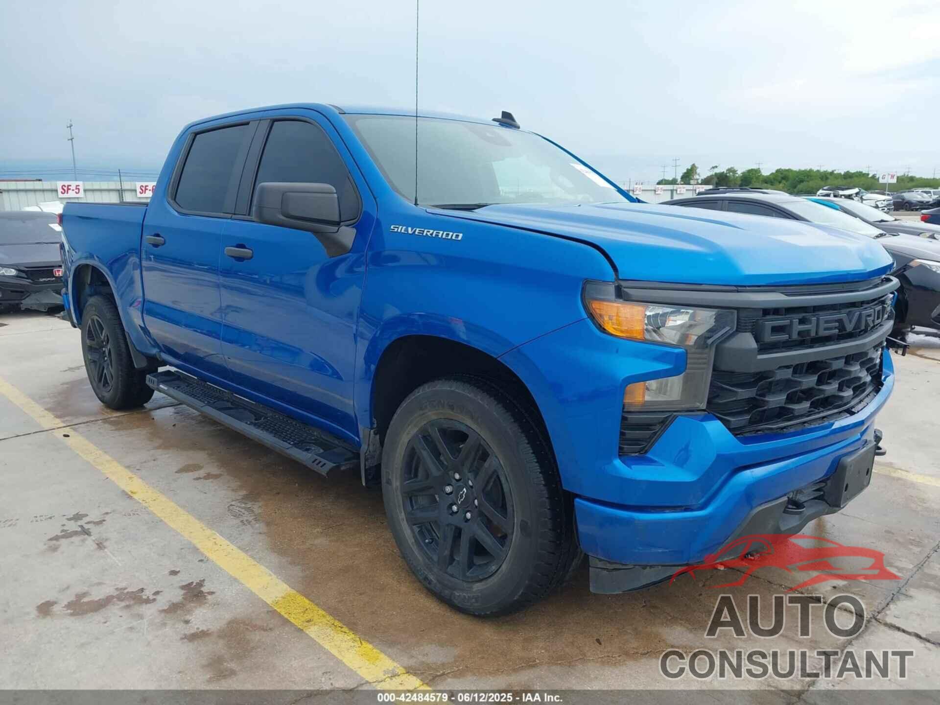 CHEVROLET SILVERADO 1500 2023 - 1GCPABEK4PZ110427