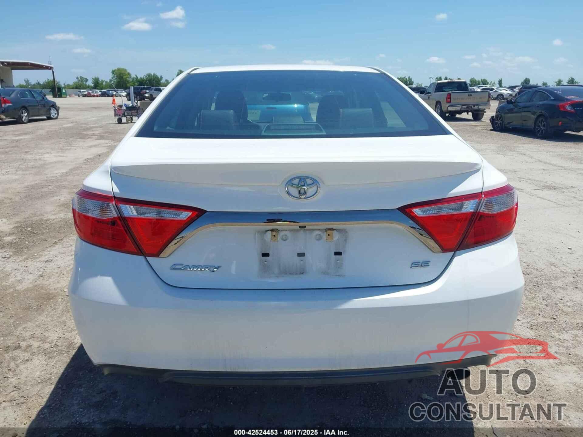 TOYOTA CAMRY 2017 - 4T1BF1FK8HU768654