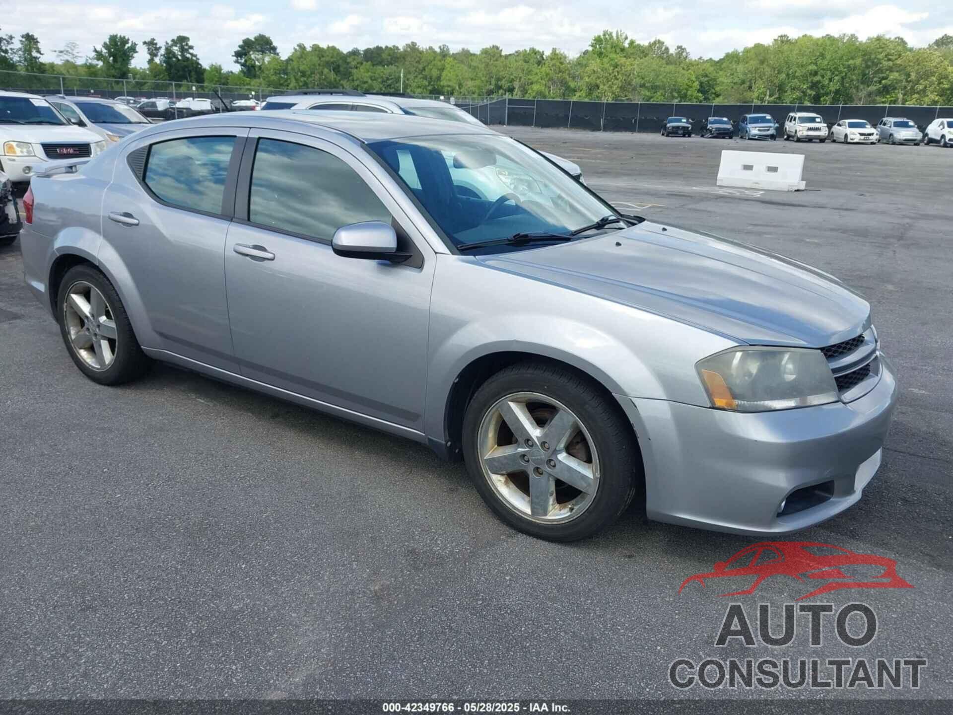 DODGE AVENGER 2013 - 1C3CDZCG7DN742374