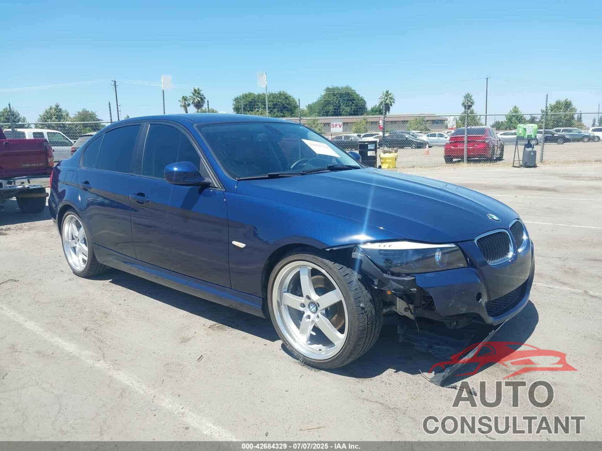 BMW 328I 2011 - WBAPH5G58BNM82550