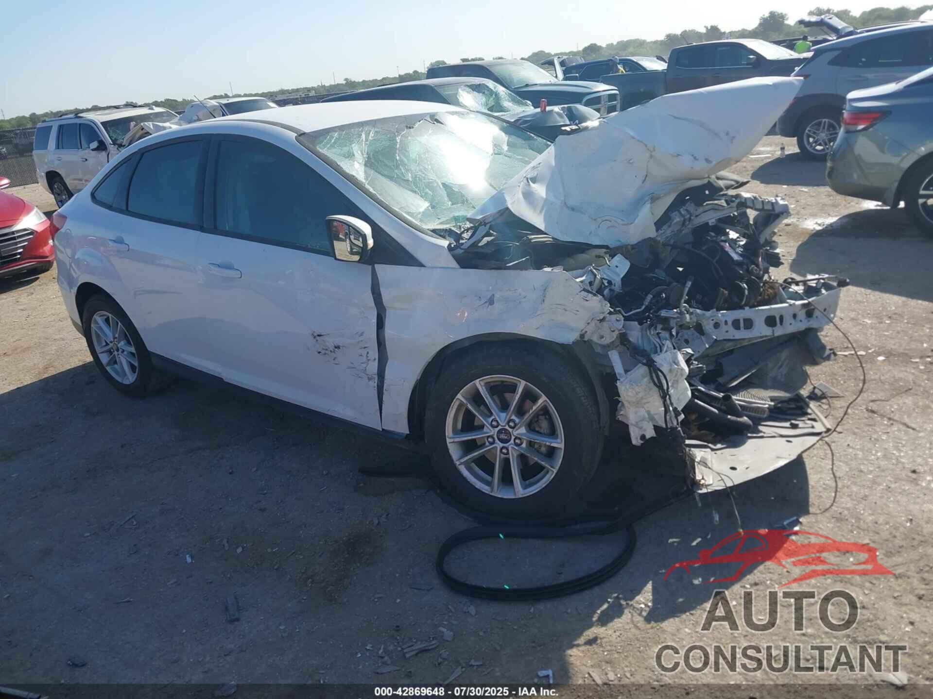 FORD FOCUS 2015 - 1FADP3F21FL386027