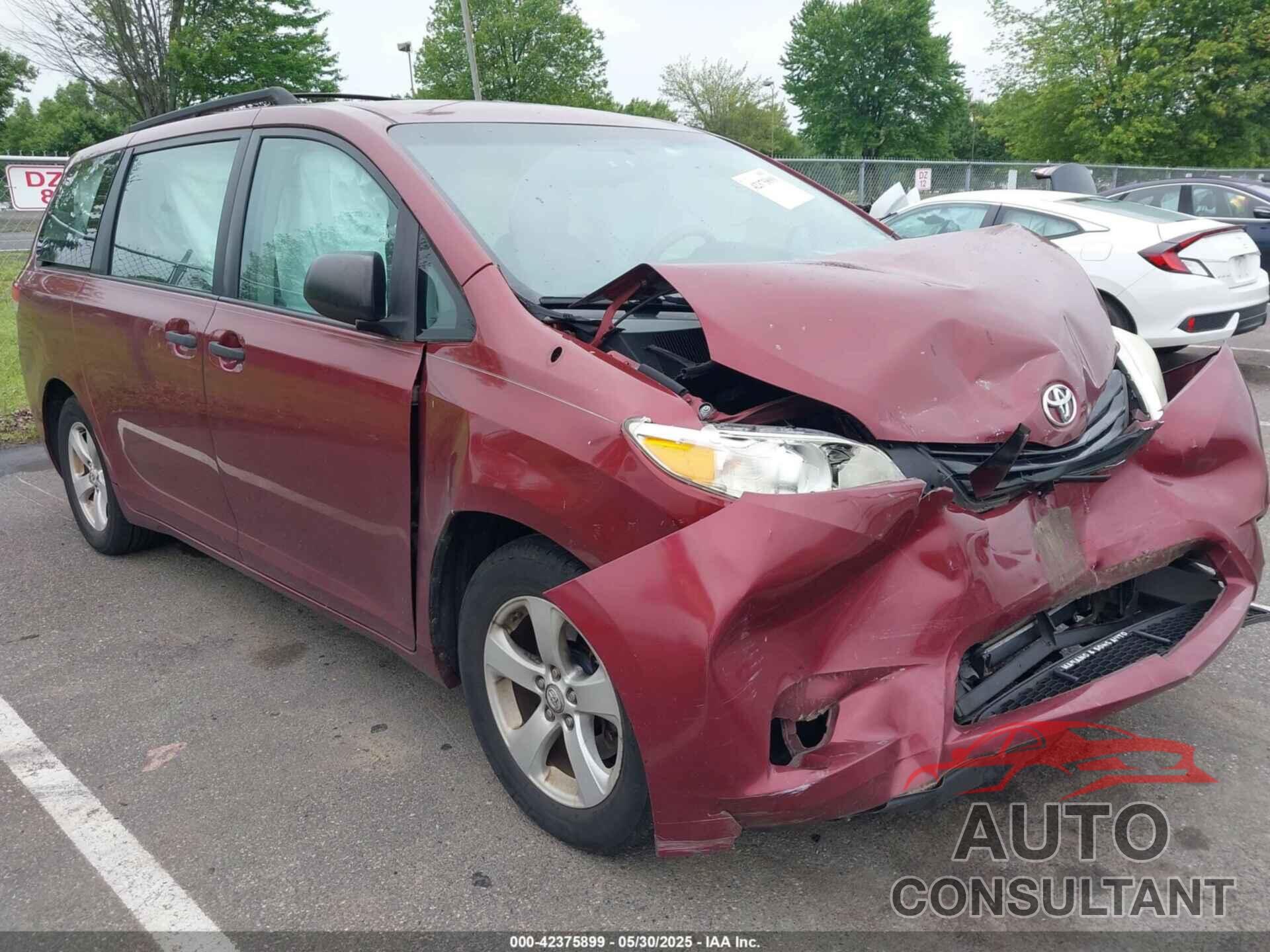 TOYOTA SIENNA 2011 - 5TDZK3DC5BS158065
