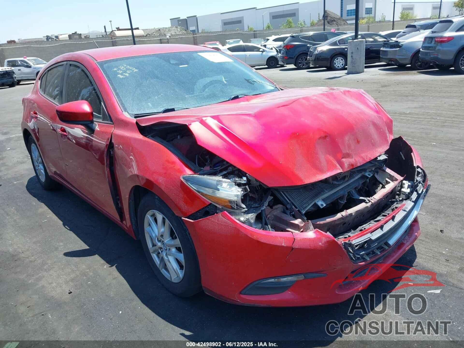 MAZDA MAZDA3 2018 - 3MZBN1K76JM276947