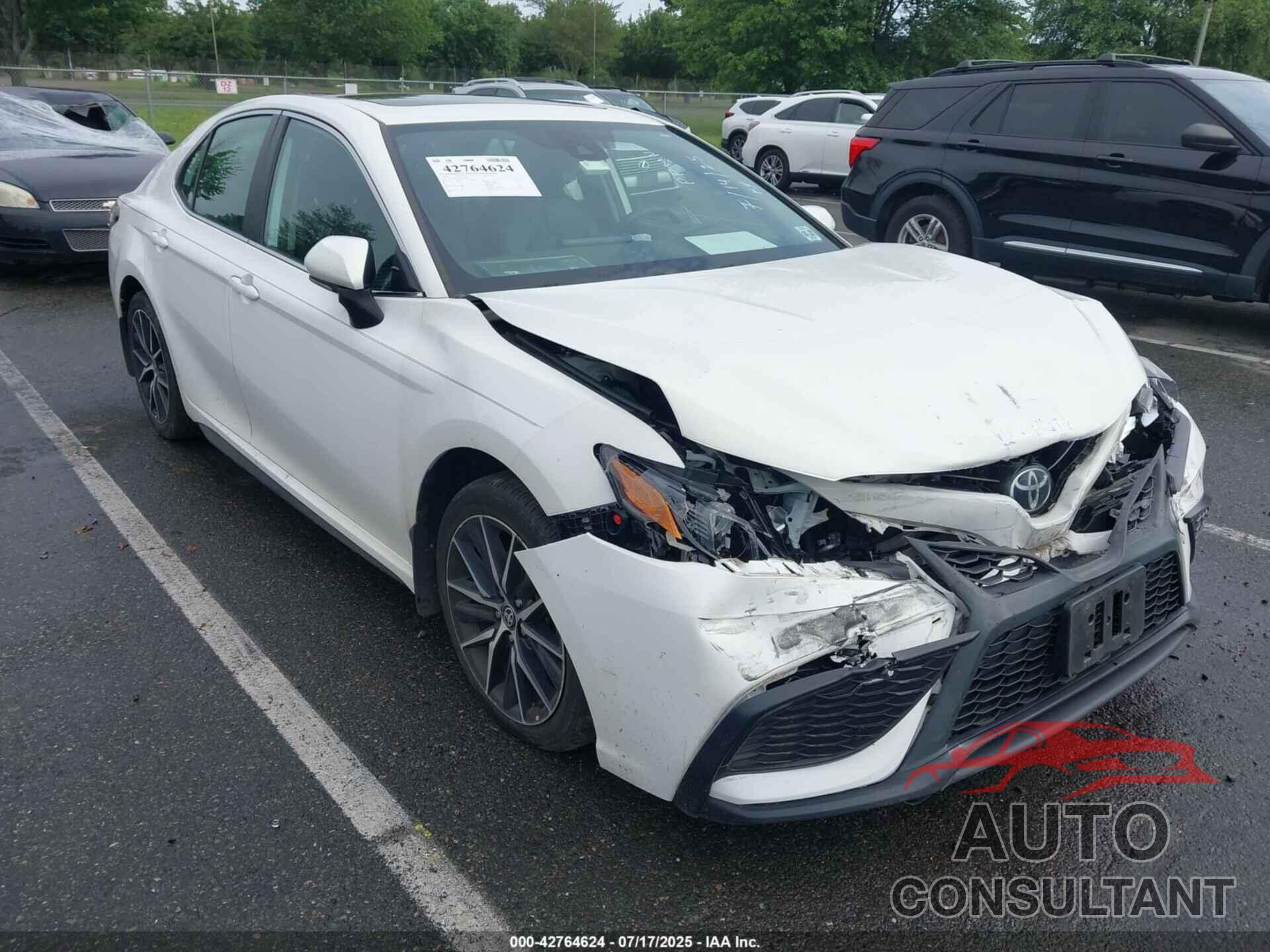 TOYOTA CAMRY 2023 - 4T1T11BK8PU079270