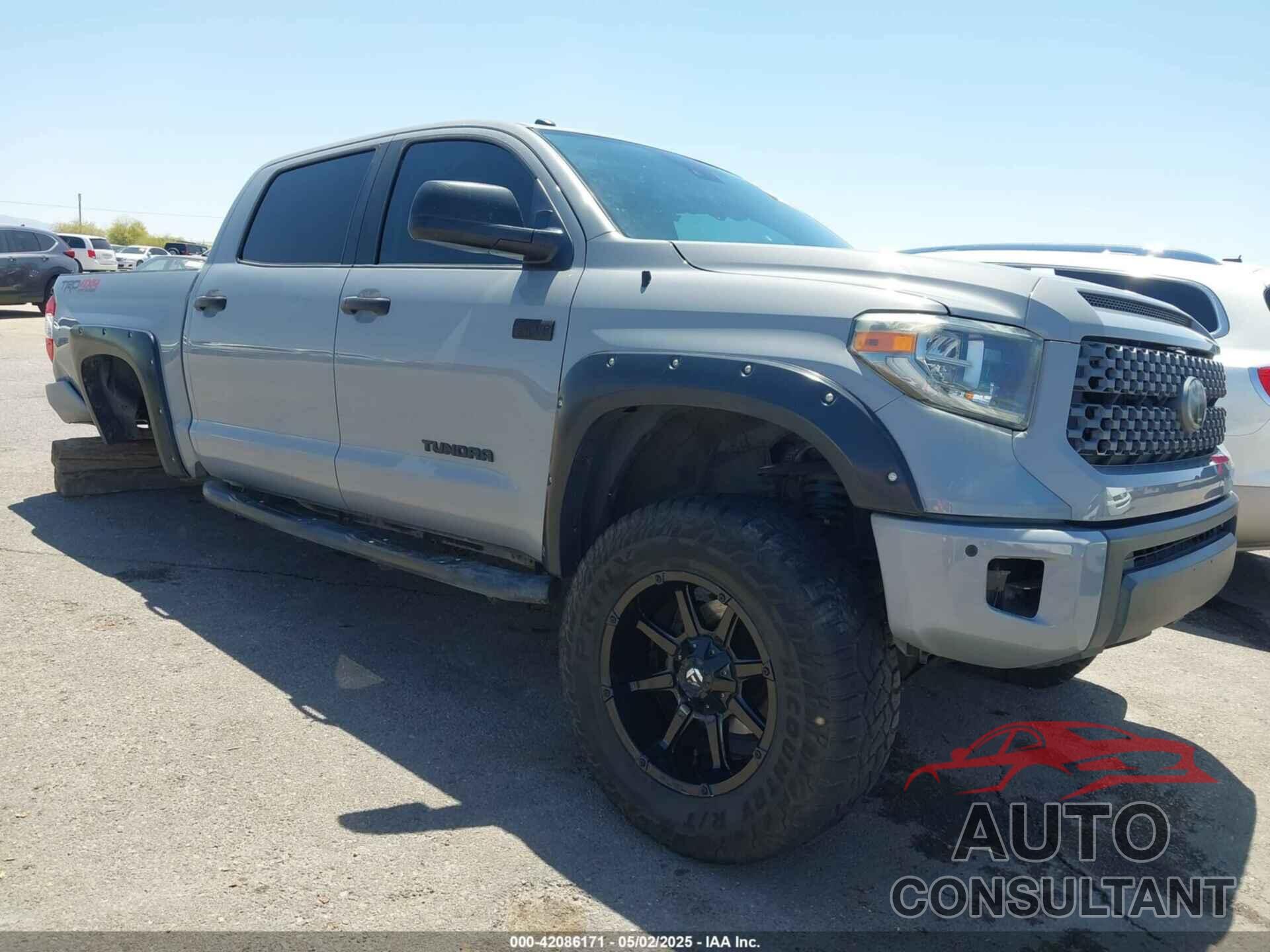 TOYOTA TUNDRA 2018 - 5TFDY5F13JX700515