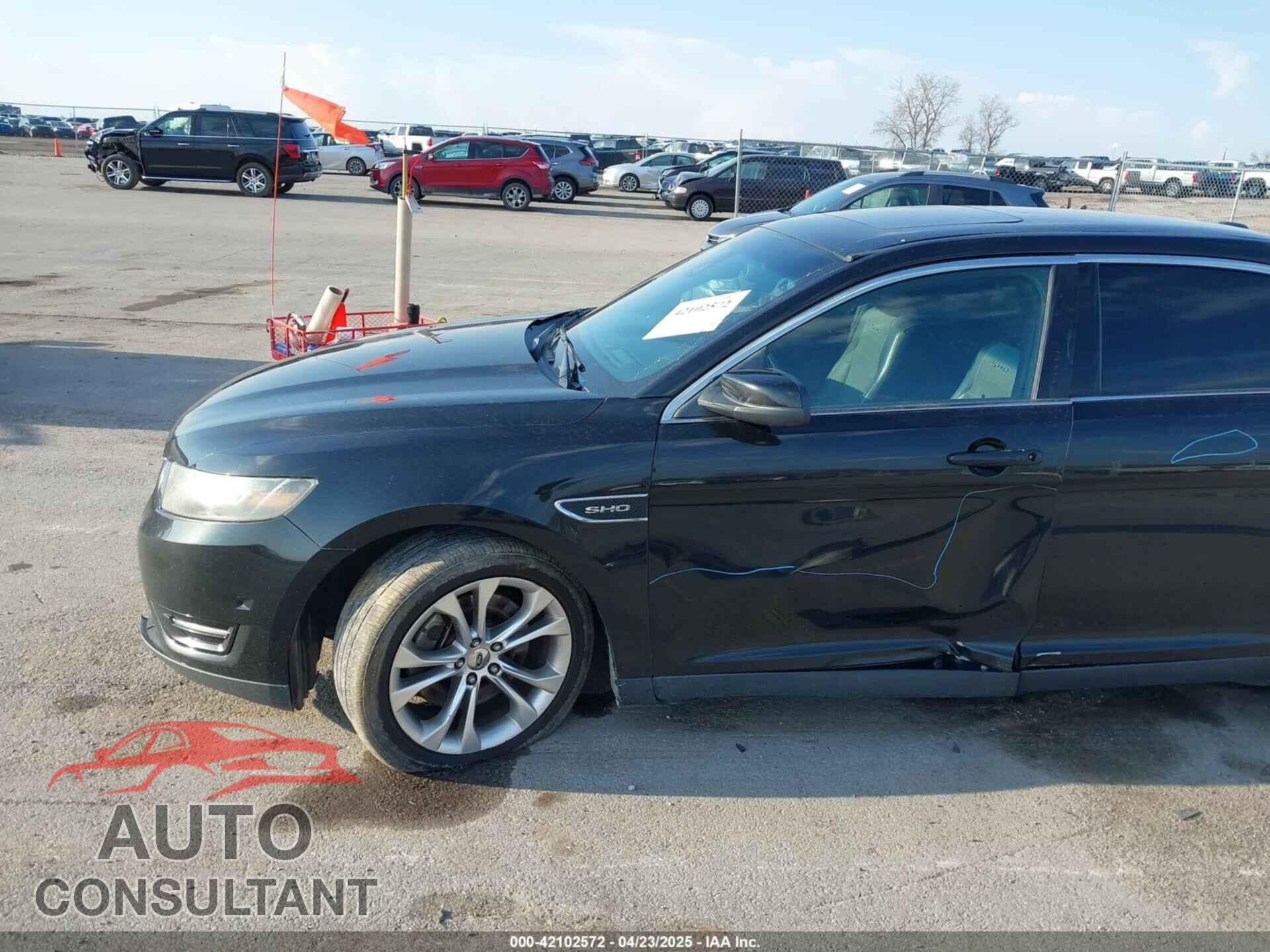 FORD TAURUS 2014 - 1FAHP2KT4EG174353