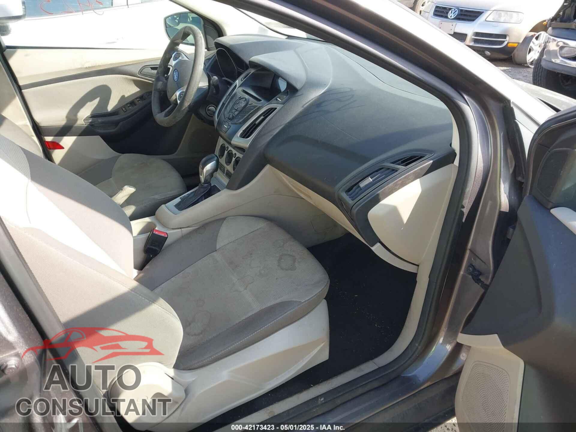 FORD FOCUS 2012 - 1FAHP3F21CL292629