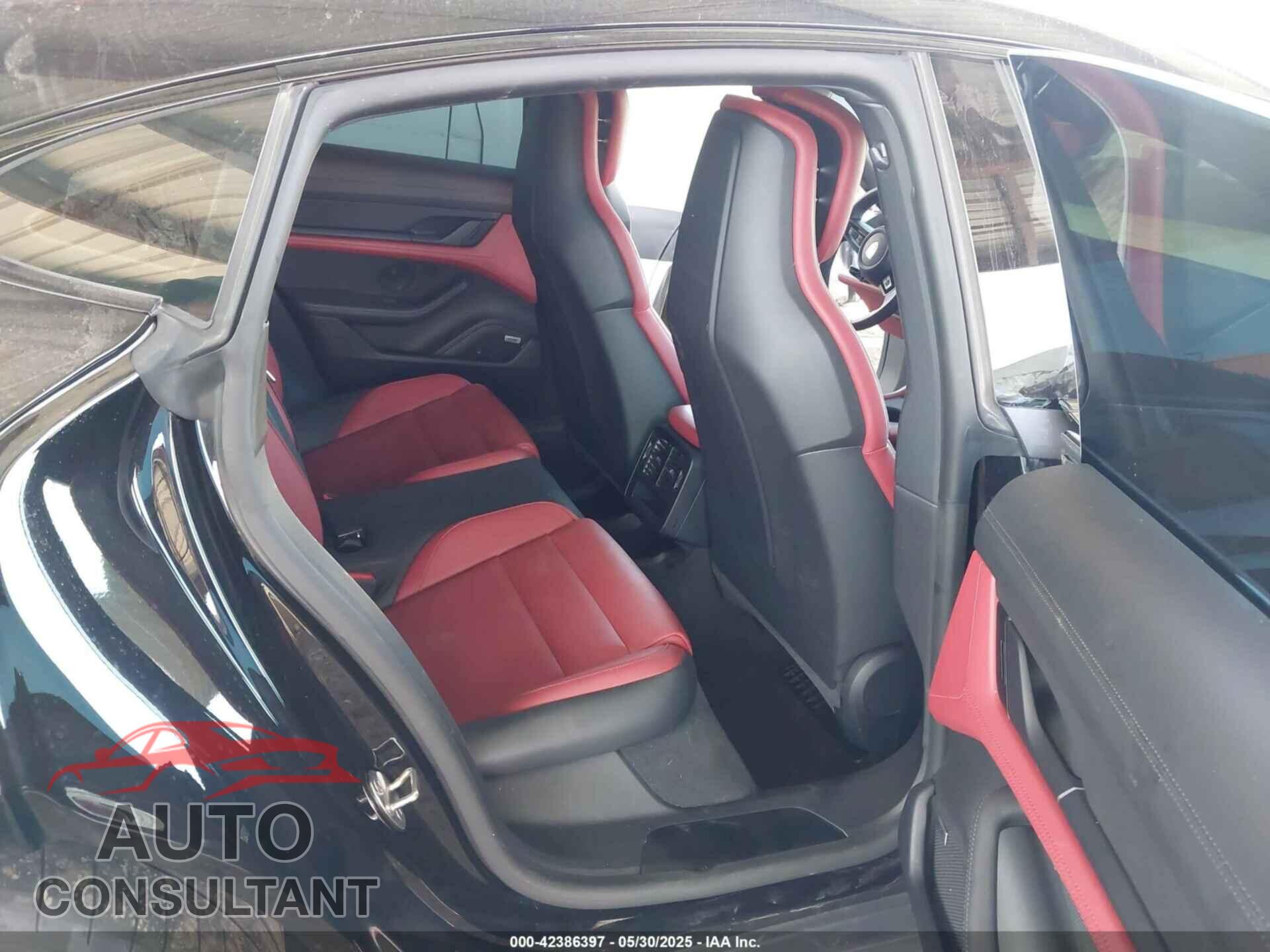 PORSCHE TAYCAN 2024 - WP0AB2Y16RSA35802