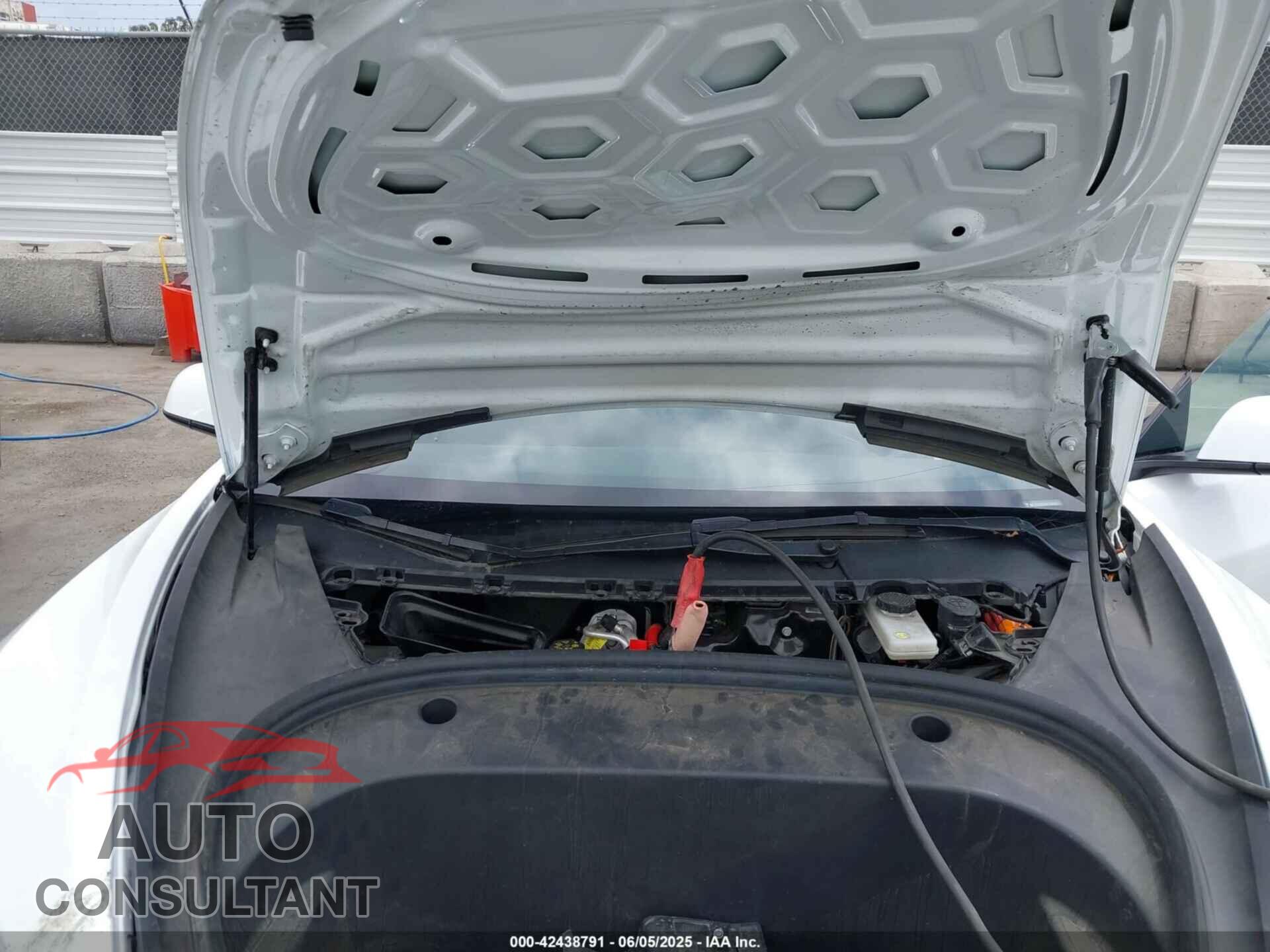 TESLA MODEL 3 2023 - 5YJ3E1EB9PF393085