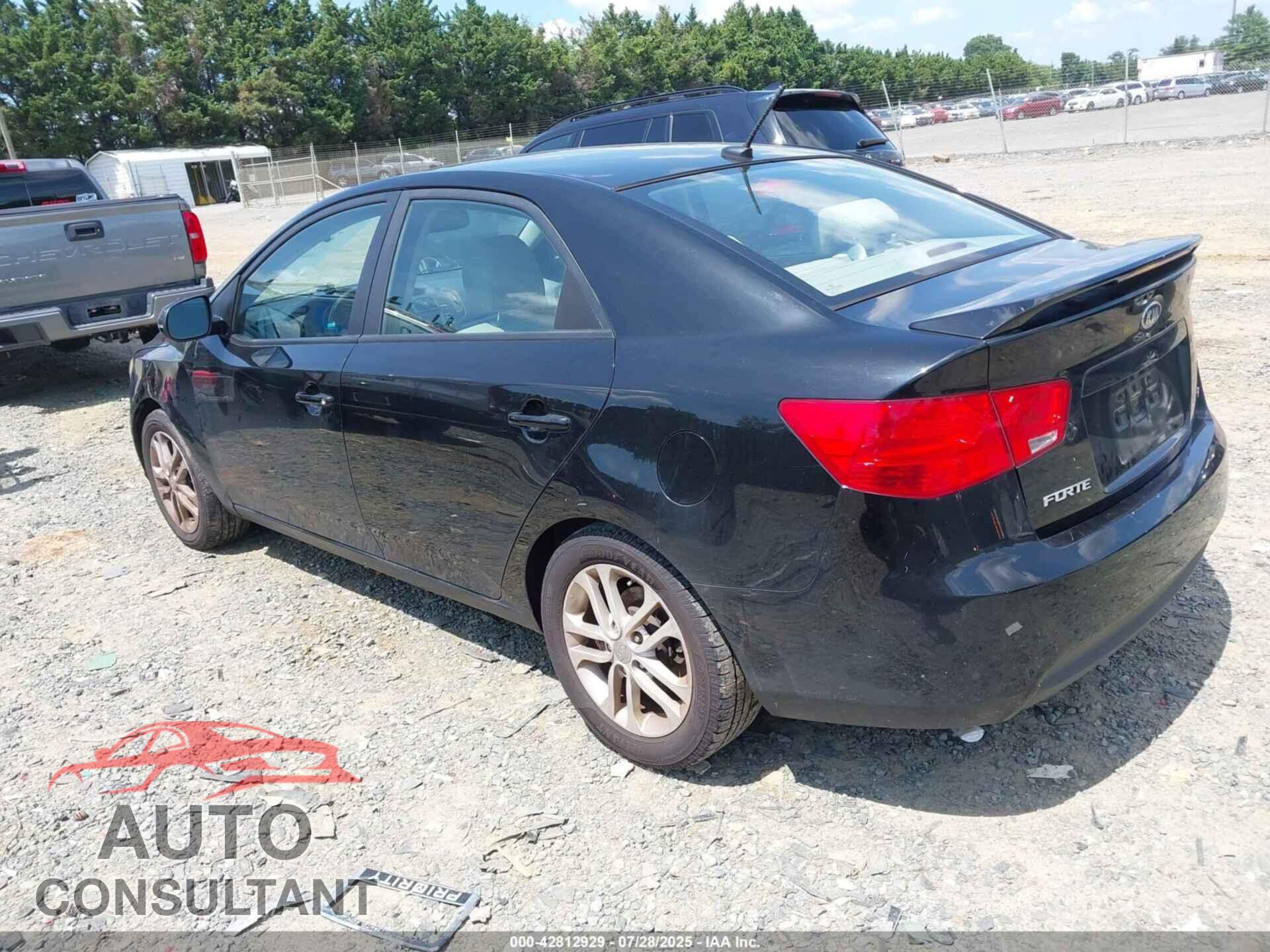 KIA FORTE 2011 - KNAFU4A25B5386486