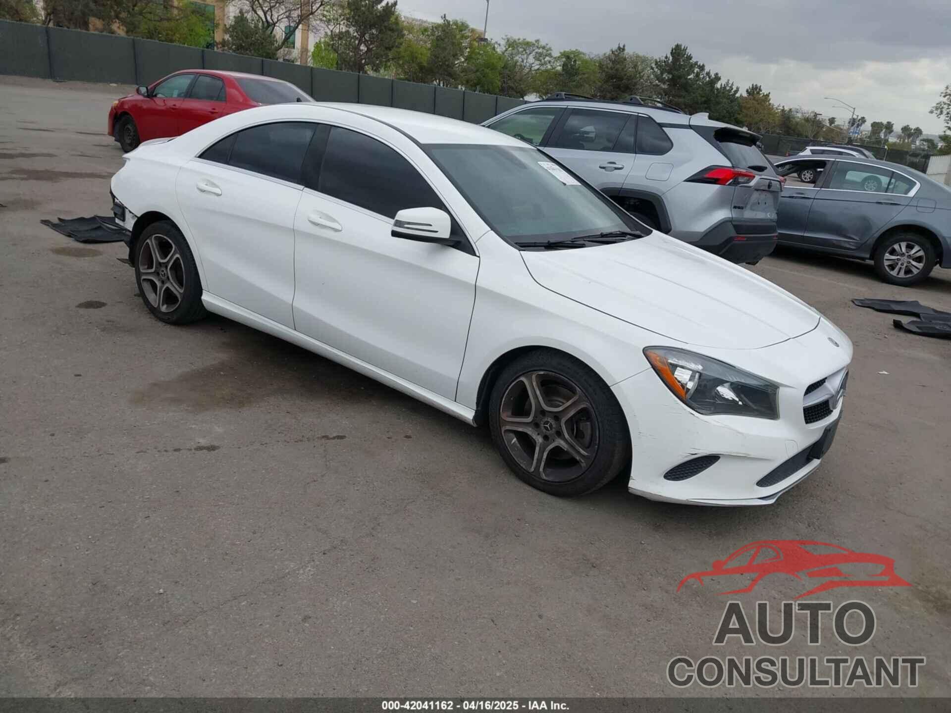 MERCEDES-BENZ CLA 250 2018 - WDDSJ4EB3JN680333