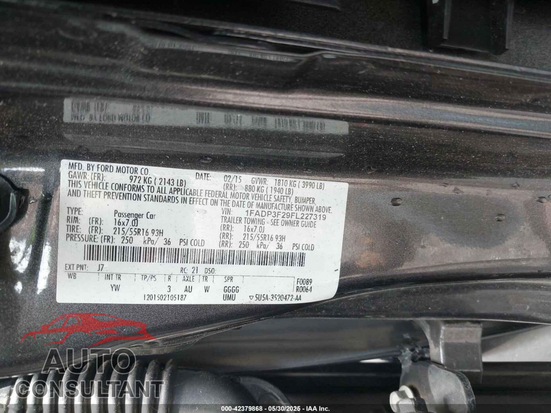 FORD FOCUS 2015 - 1FADP3F29FL227319